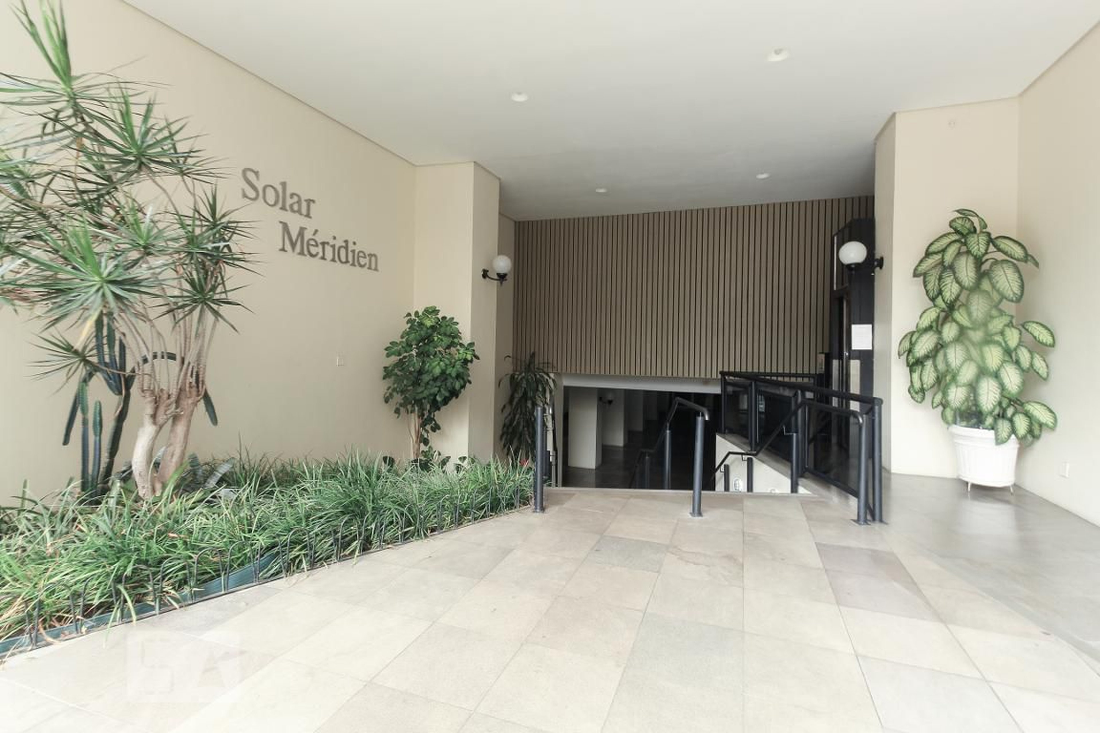 Hall - Solar Meridien