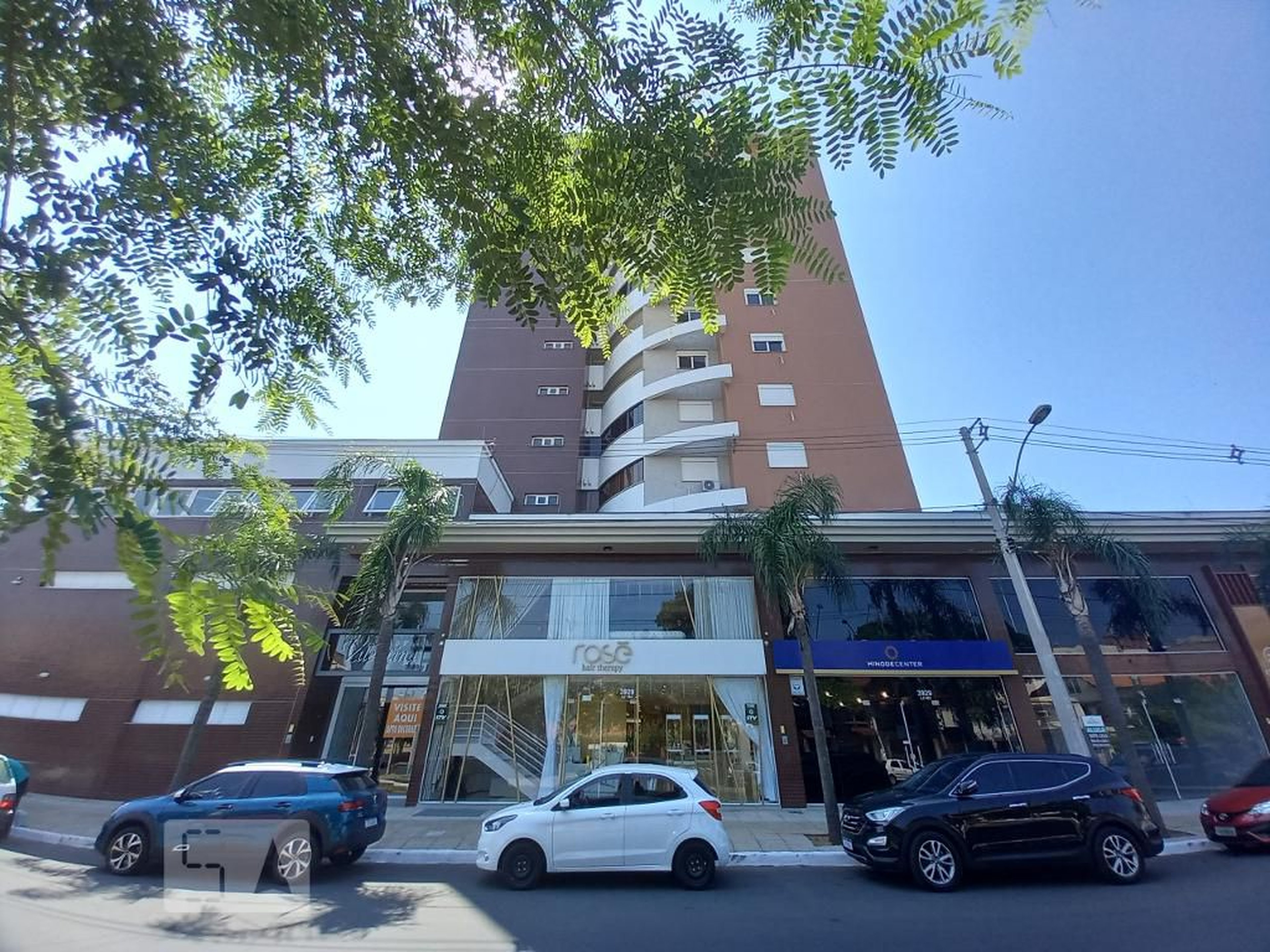 Fachada do Condomínio Condomínio em Avenida Farroupilha, 3929