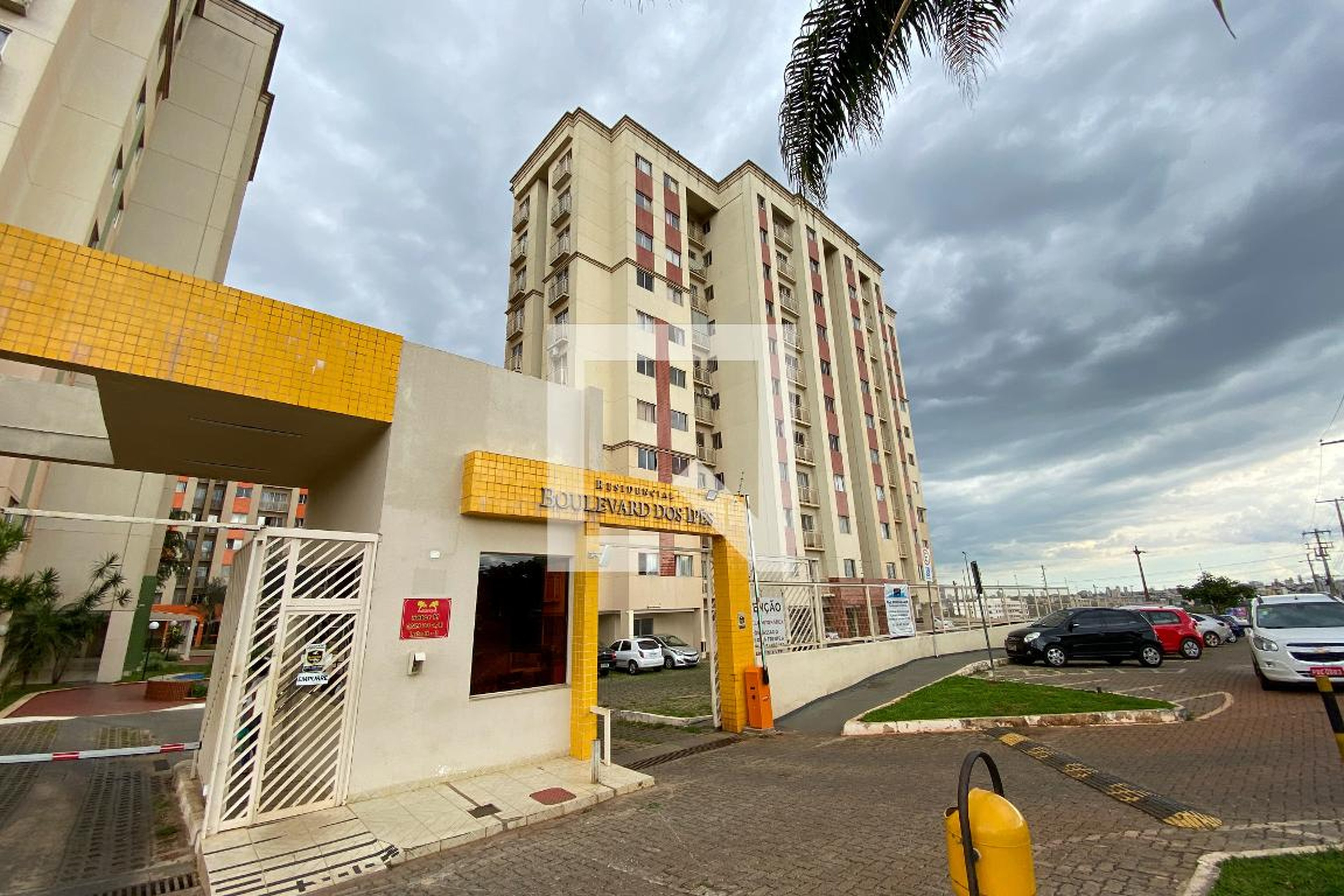 Fachada Condomínio Boulevard dos Ipês