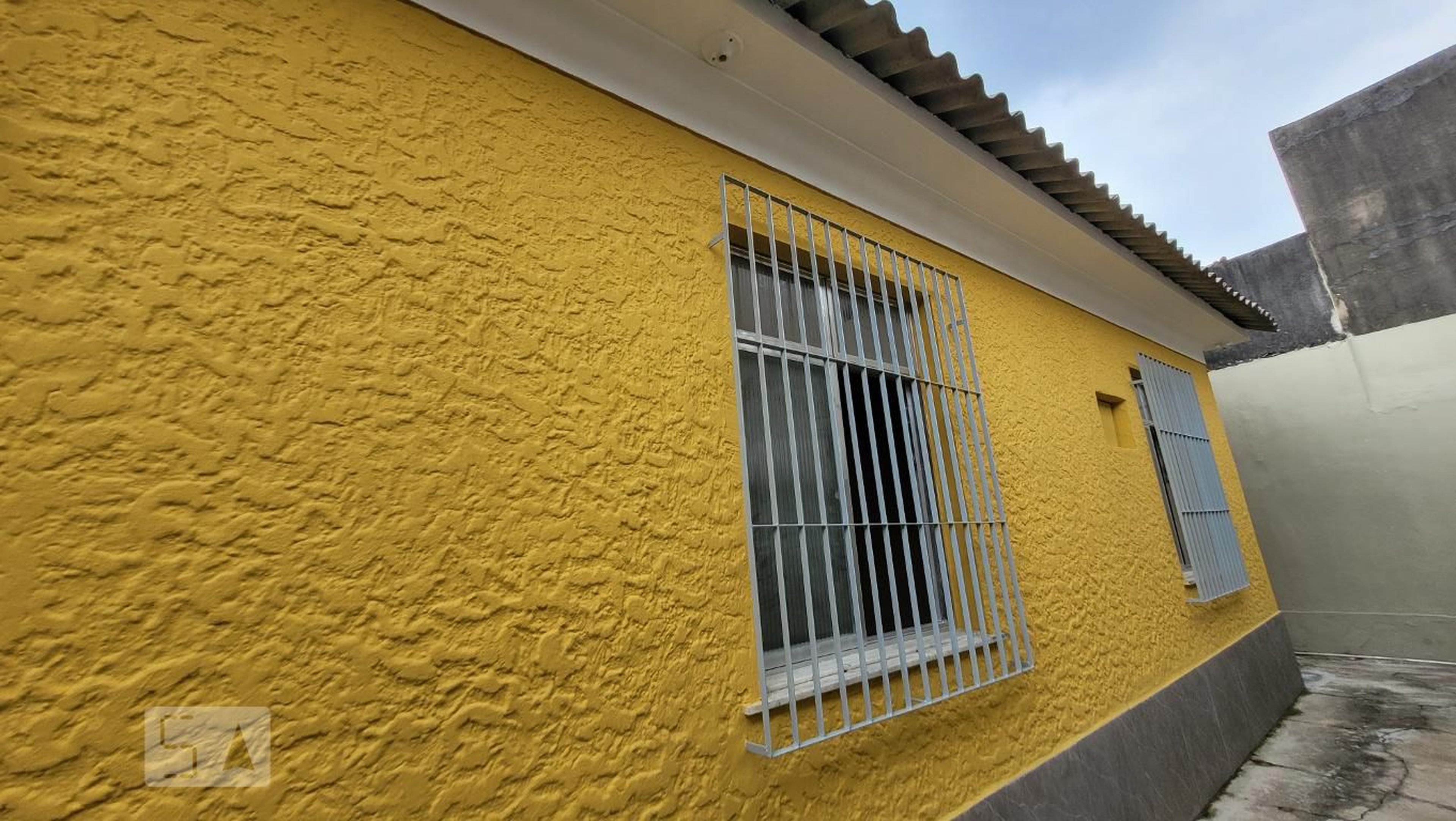 Fachada Condomínio em Rua Mano Décio da Viola, 111