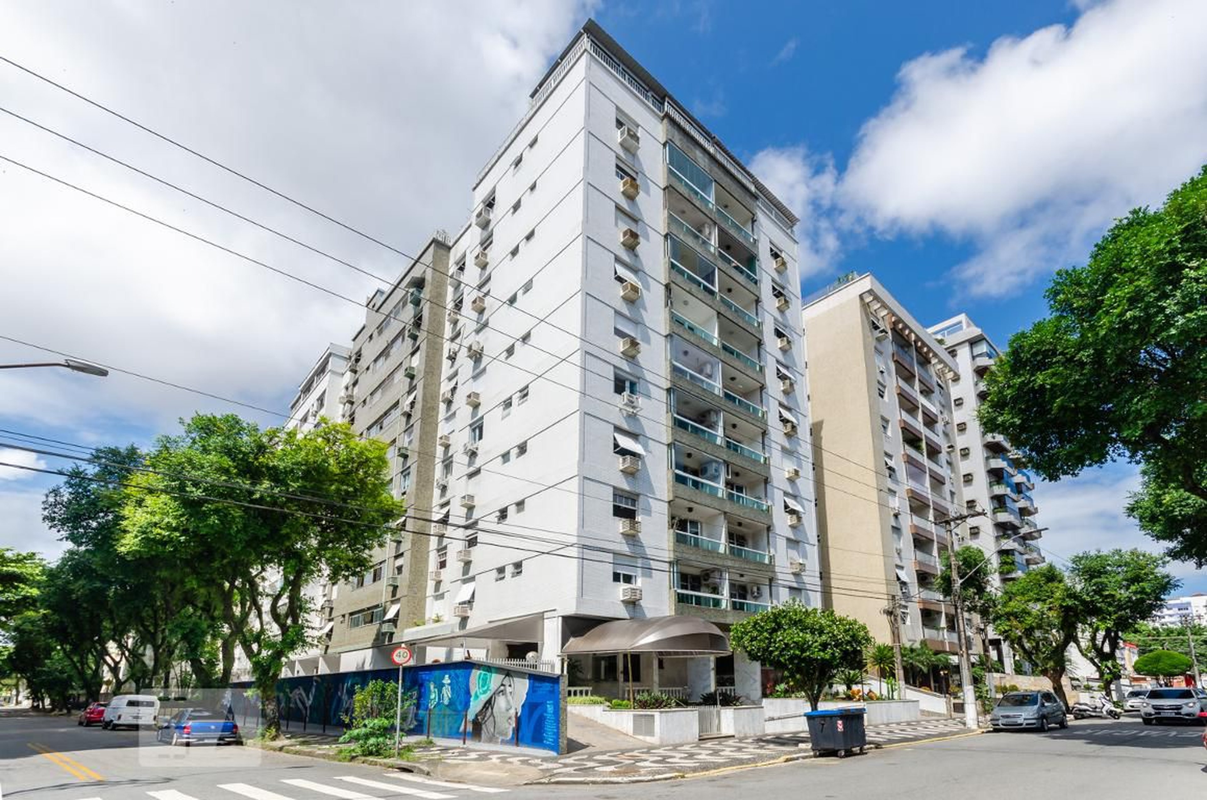 Fachada Condomínio em Avenida dos Bancários, 41