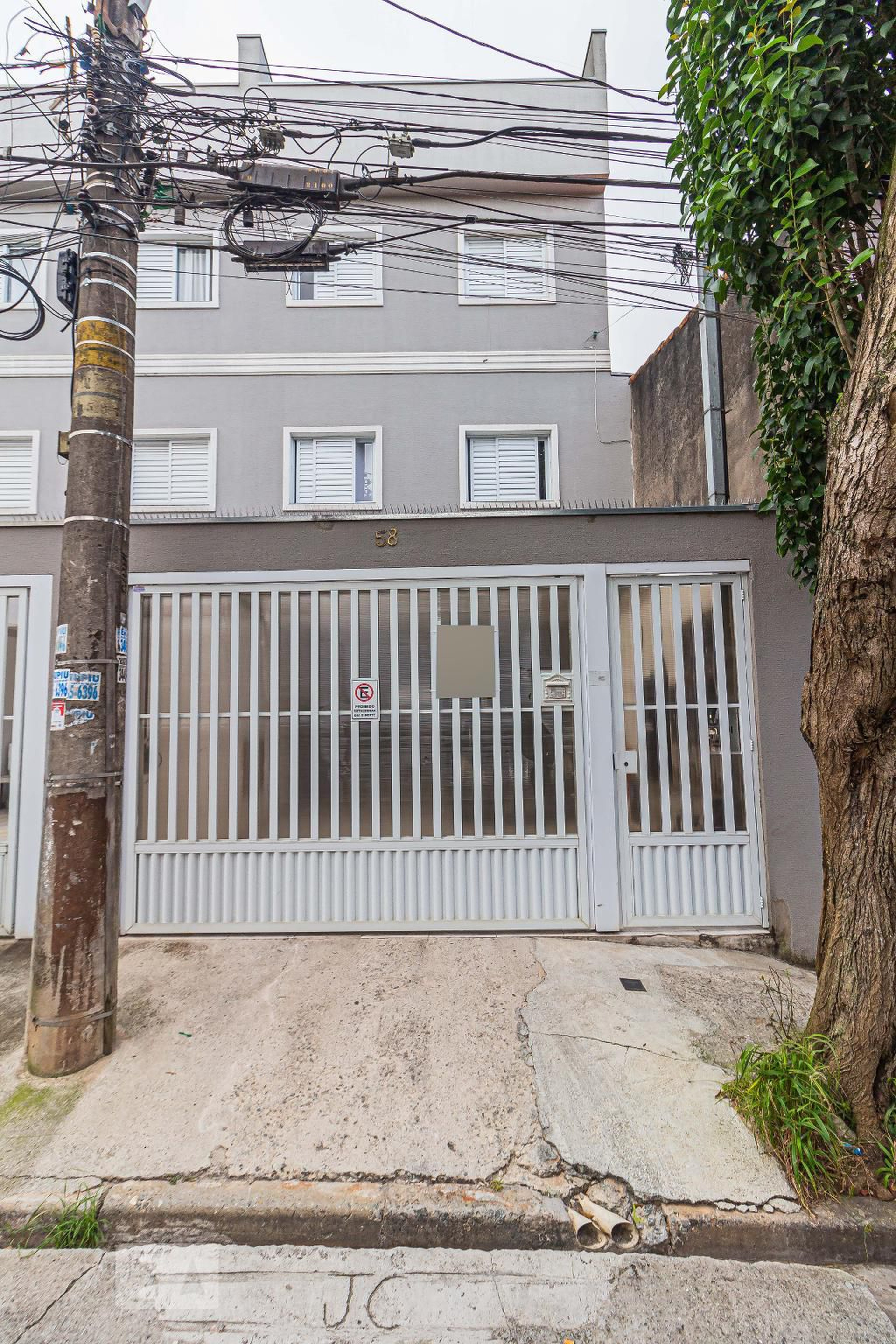 Fachada Condomínio em Rua Sapucáia, 58