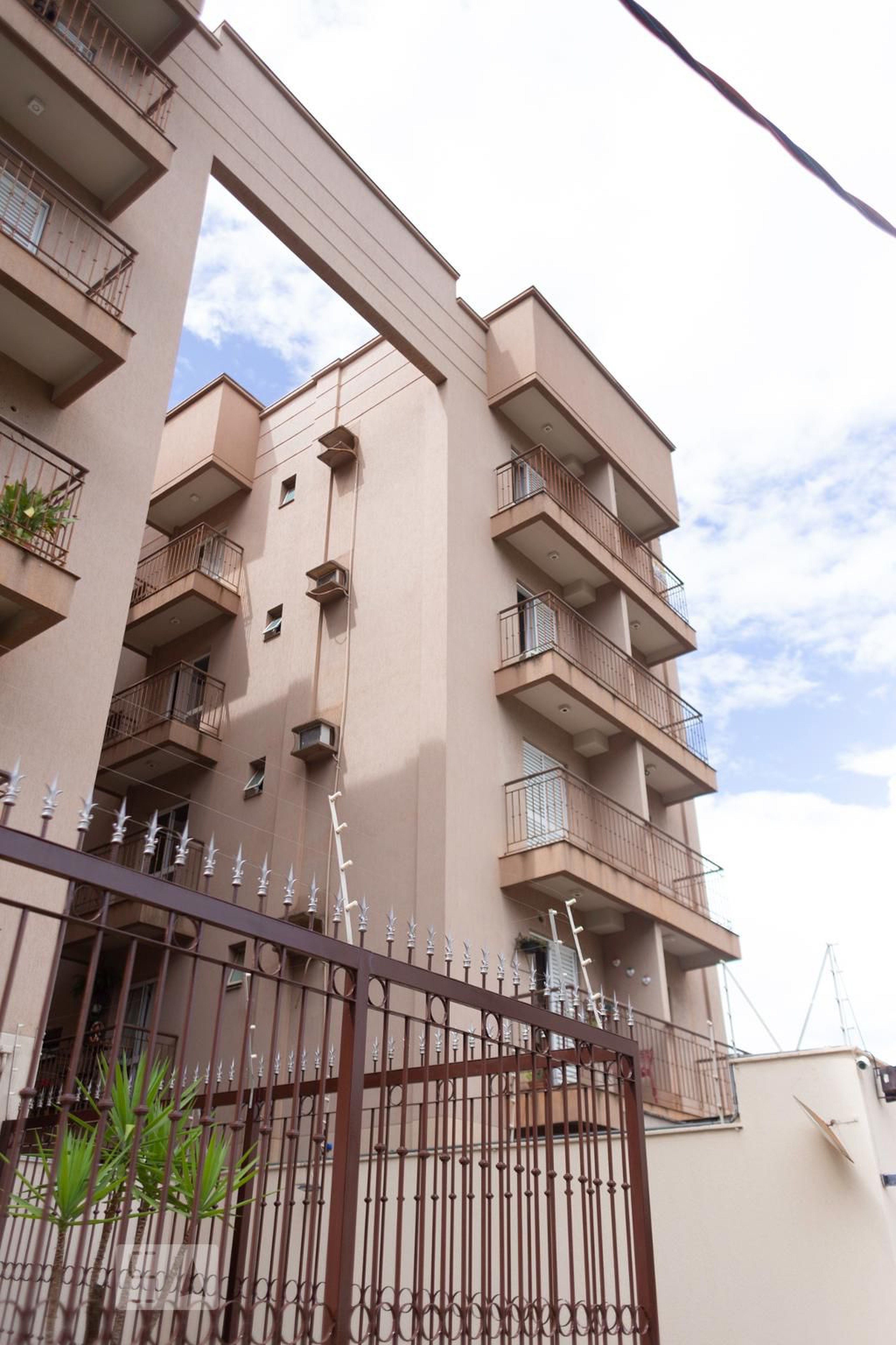 Fachada do Prédio Condomínio Amaranto