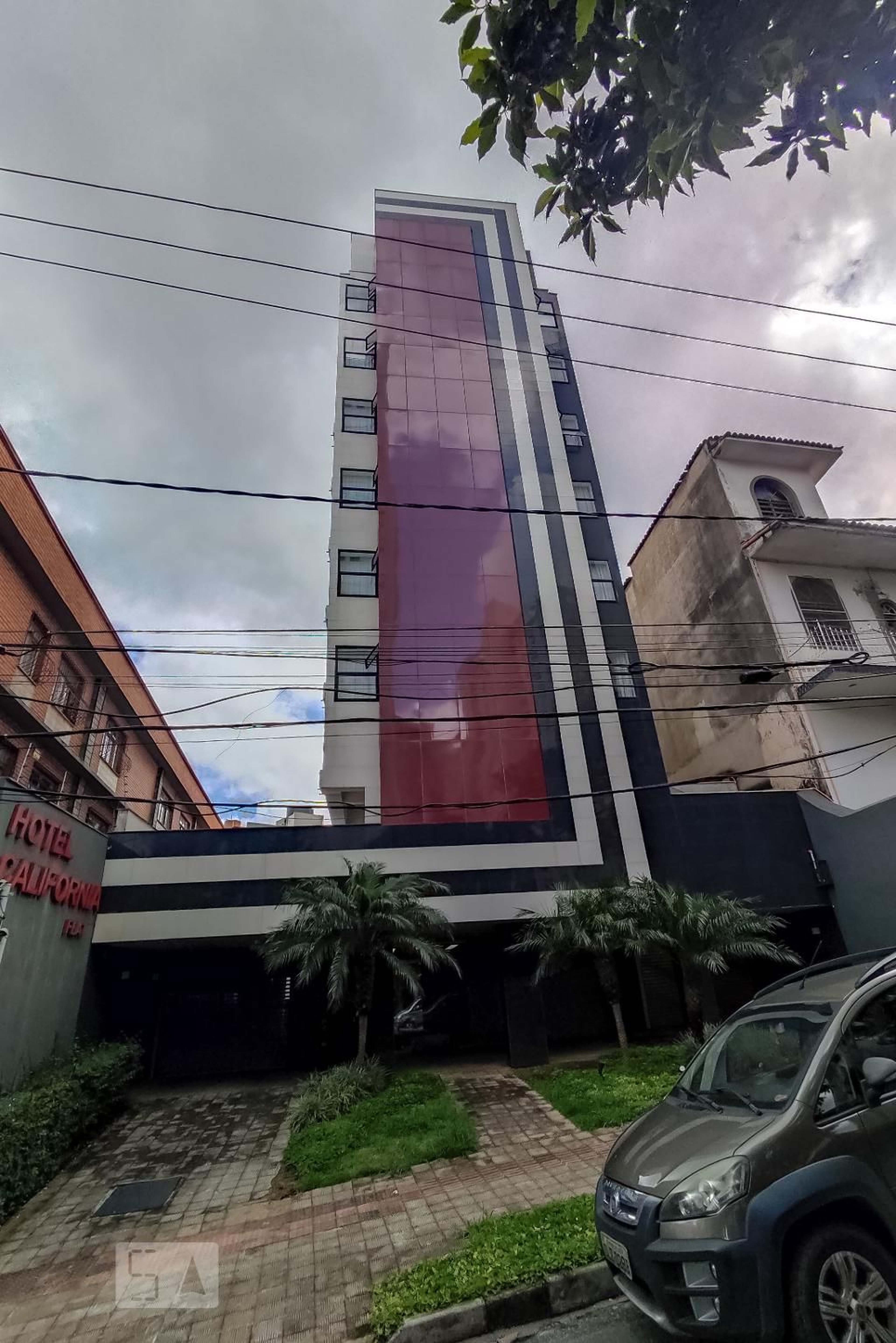 Fachada Condomínio Flat Sion