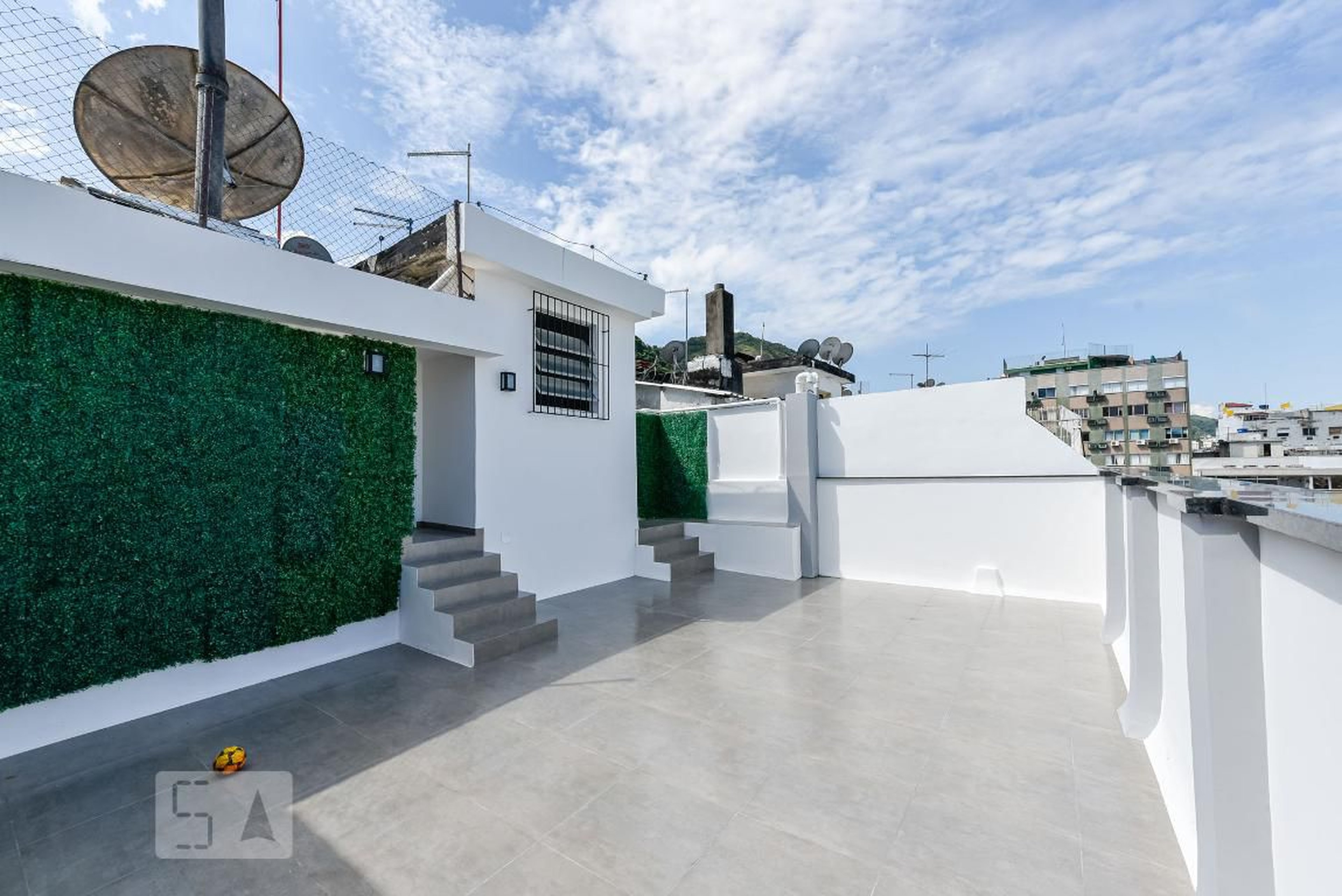 Área Externa - Edifício Maurily