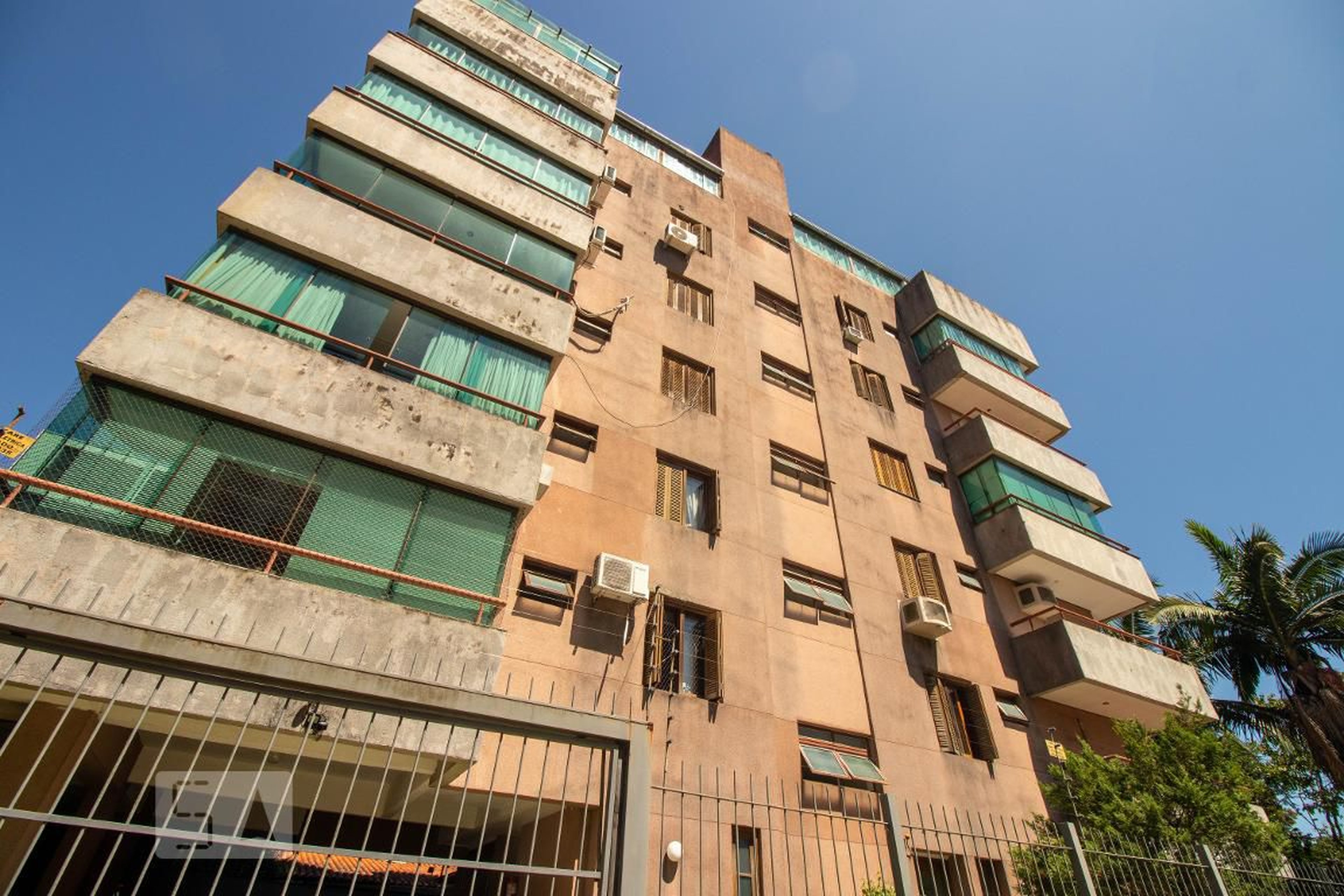 Fachada Condomínio em Rua Anita Garibaldi, 2677