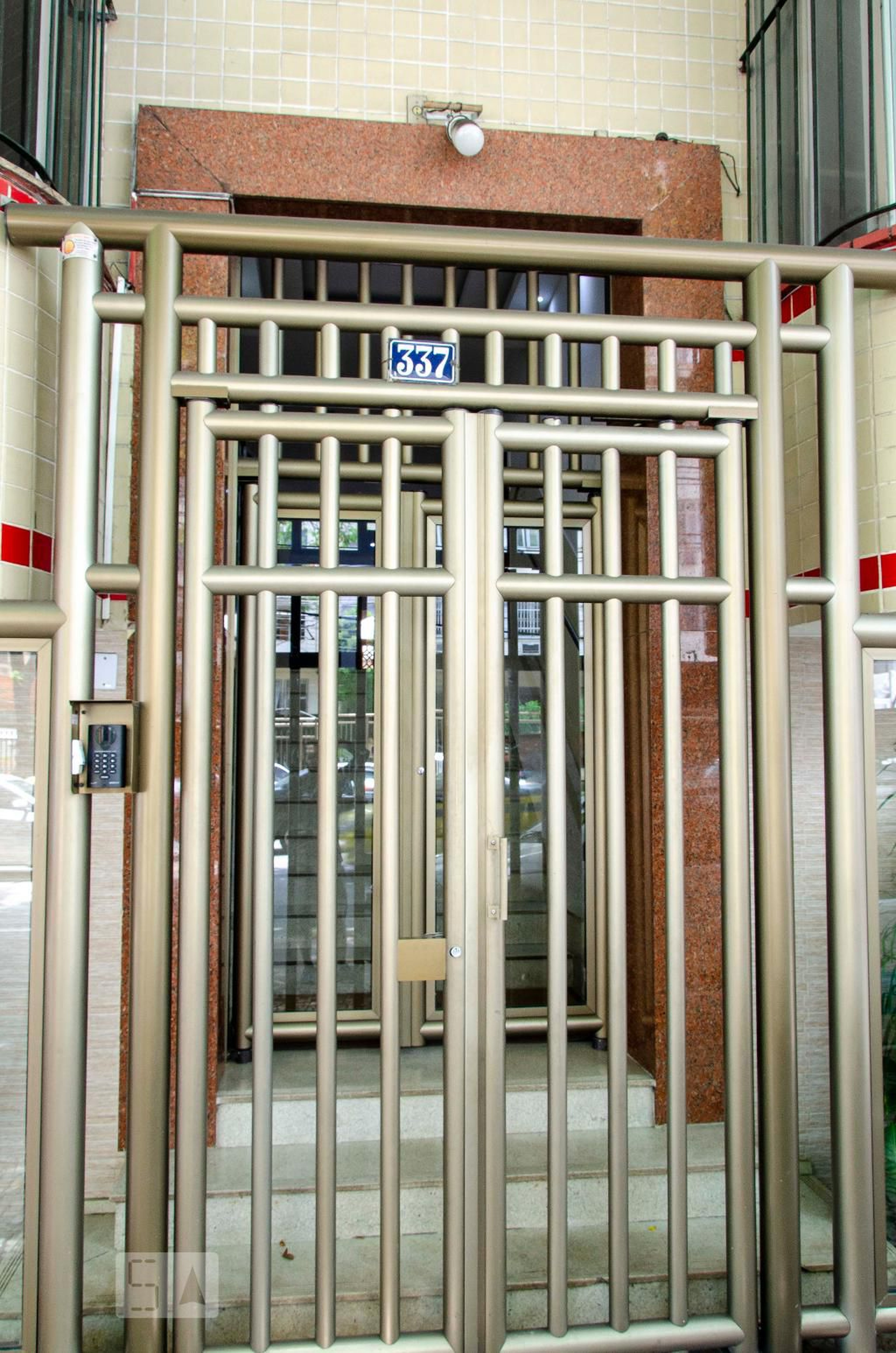 Entrada - Edifício Esterleo