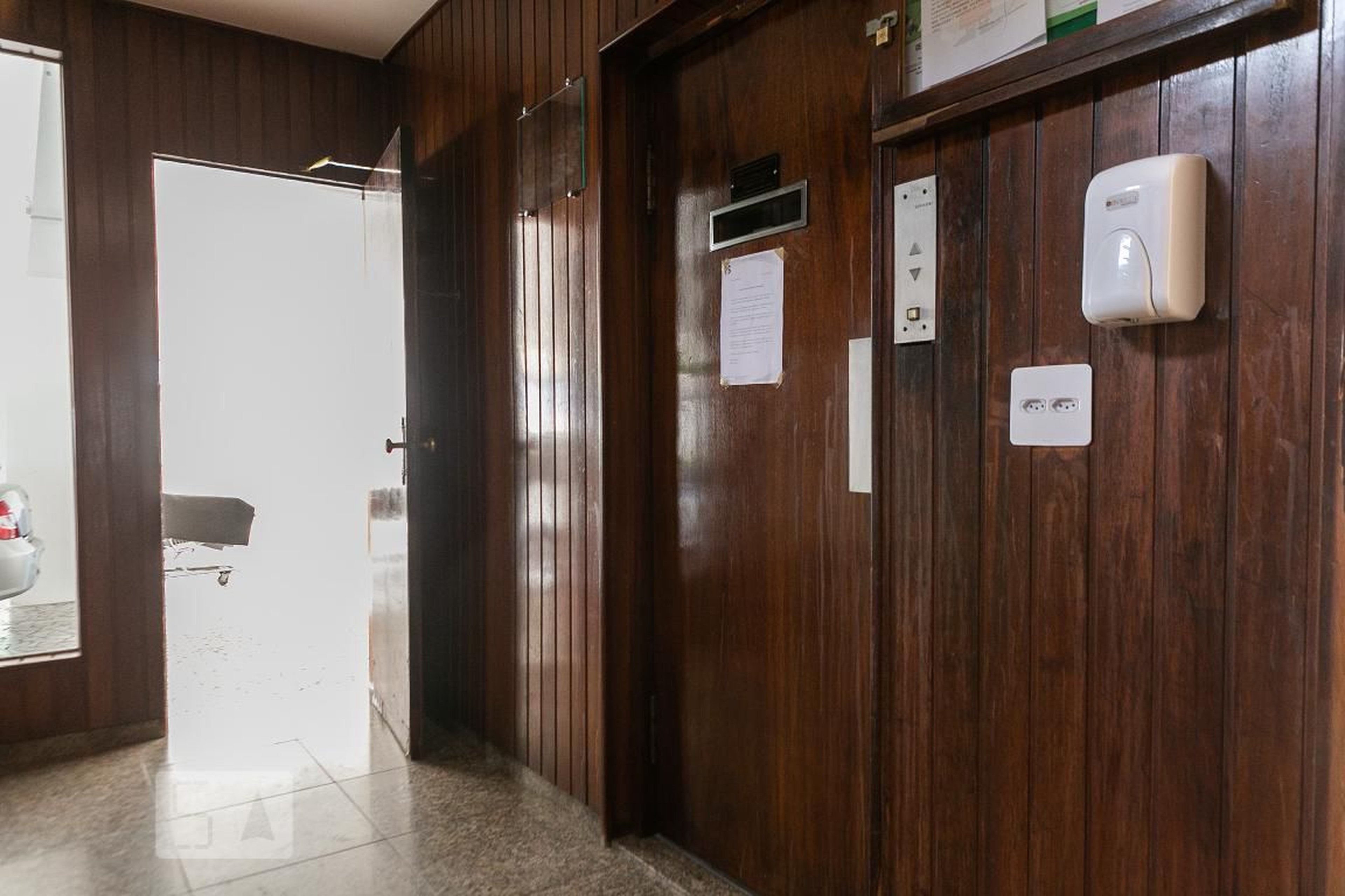 Hall de entrada - Edifício Ana Cláudia