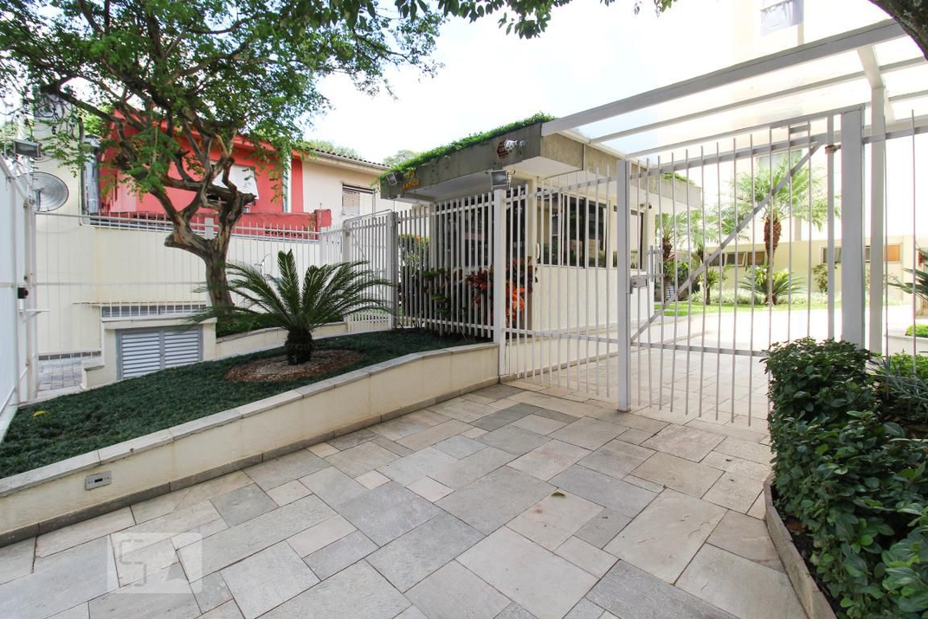 Entrada - Adriana Margarida Prestes Maia Fernandes