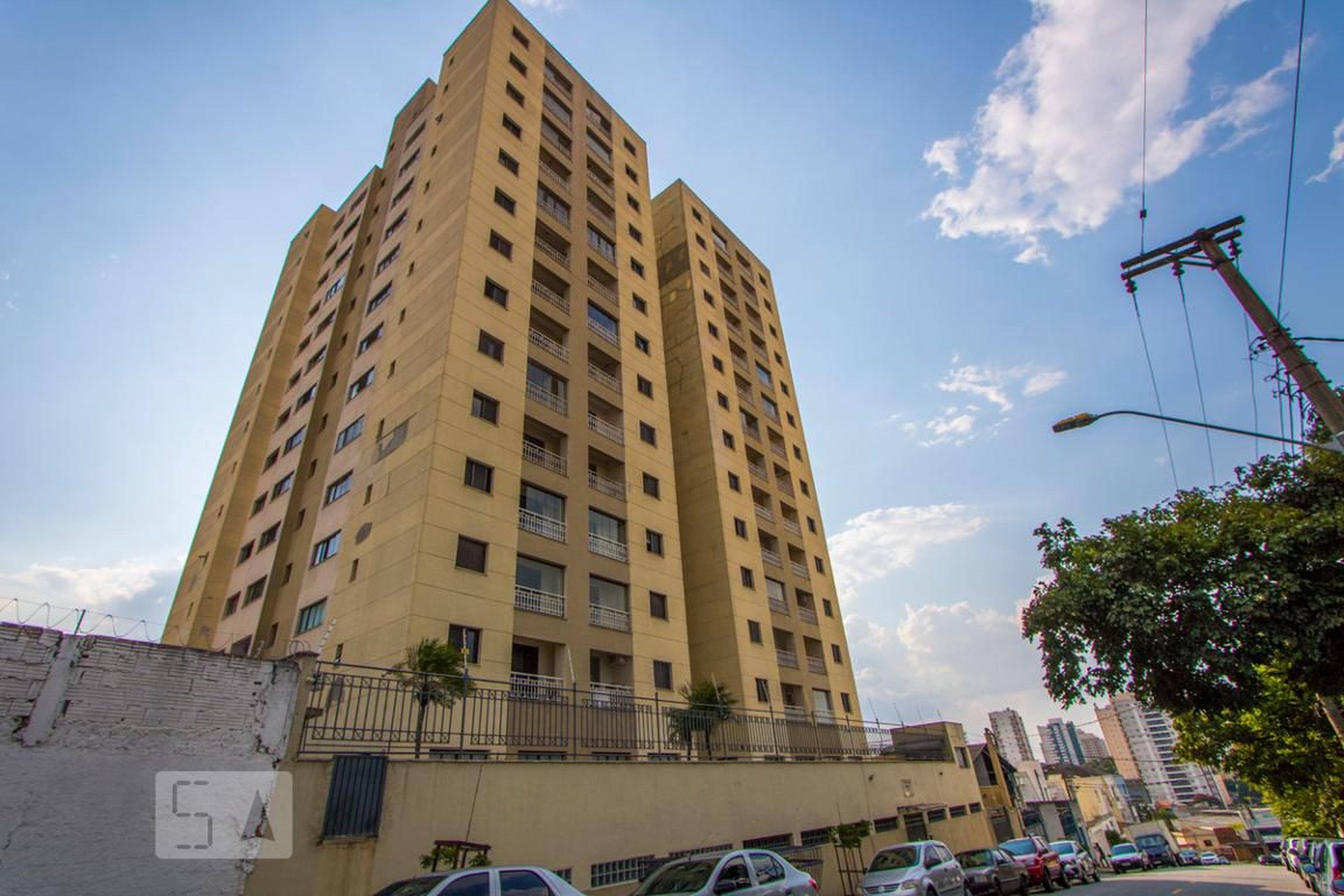 Fachada do Condomínio Condomínio Campestre Village Park