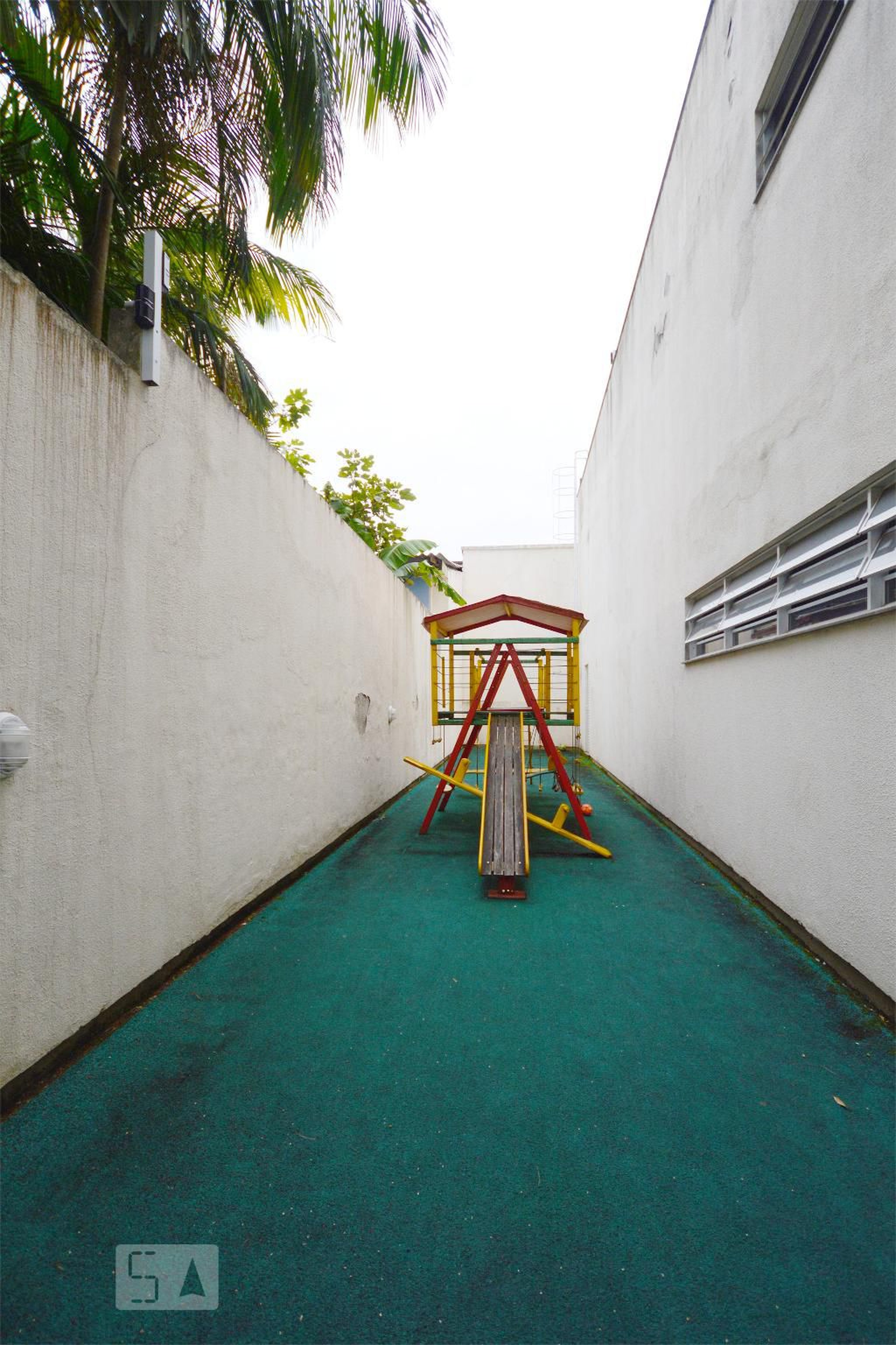 Playground - Residencial Pintor Eduardo Dias