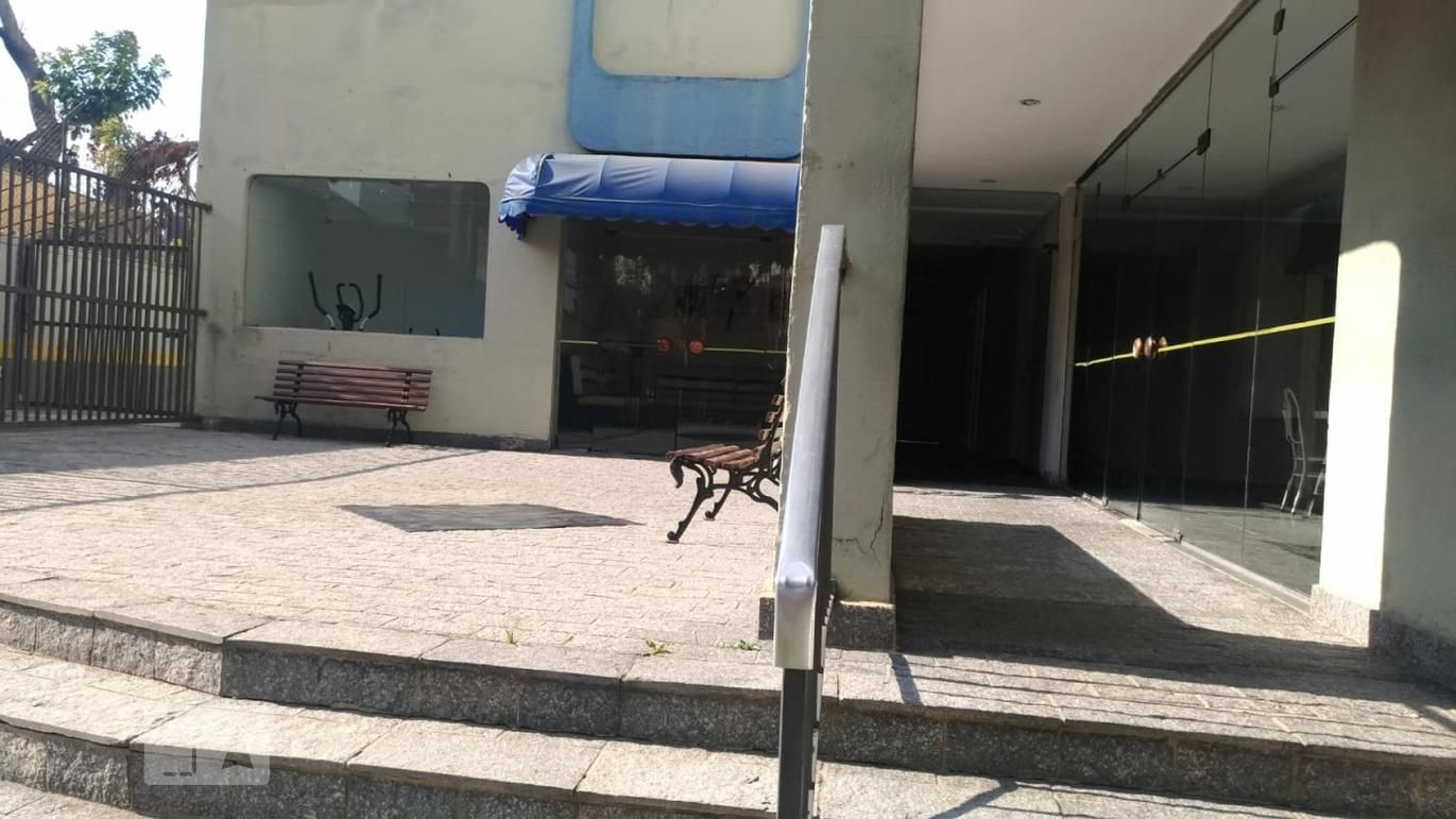 Área Externa - Edifício Renata