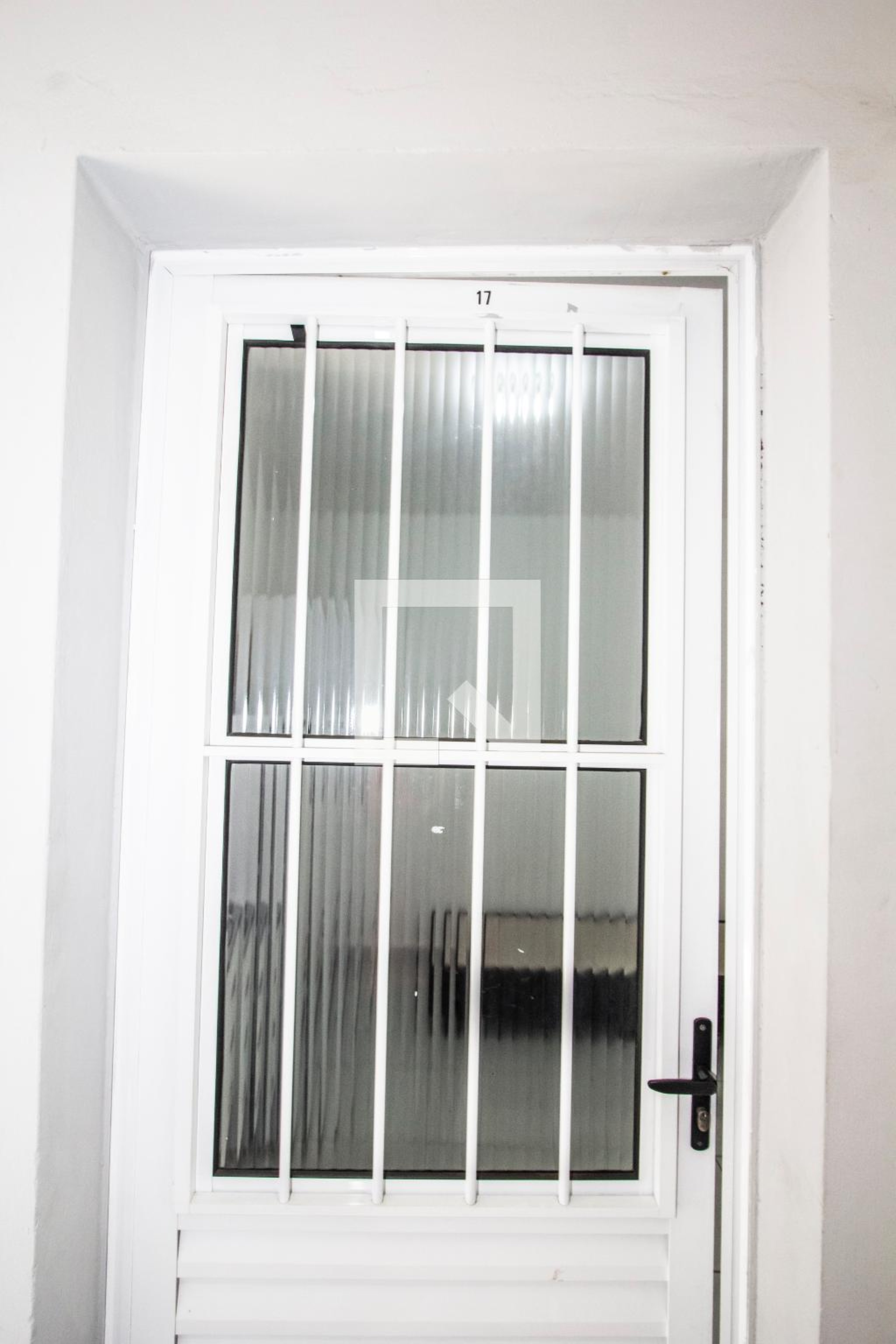 Entrada - Kitnet Usp