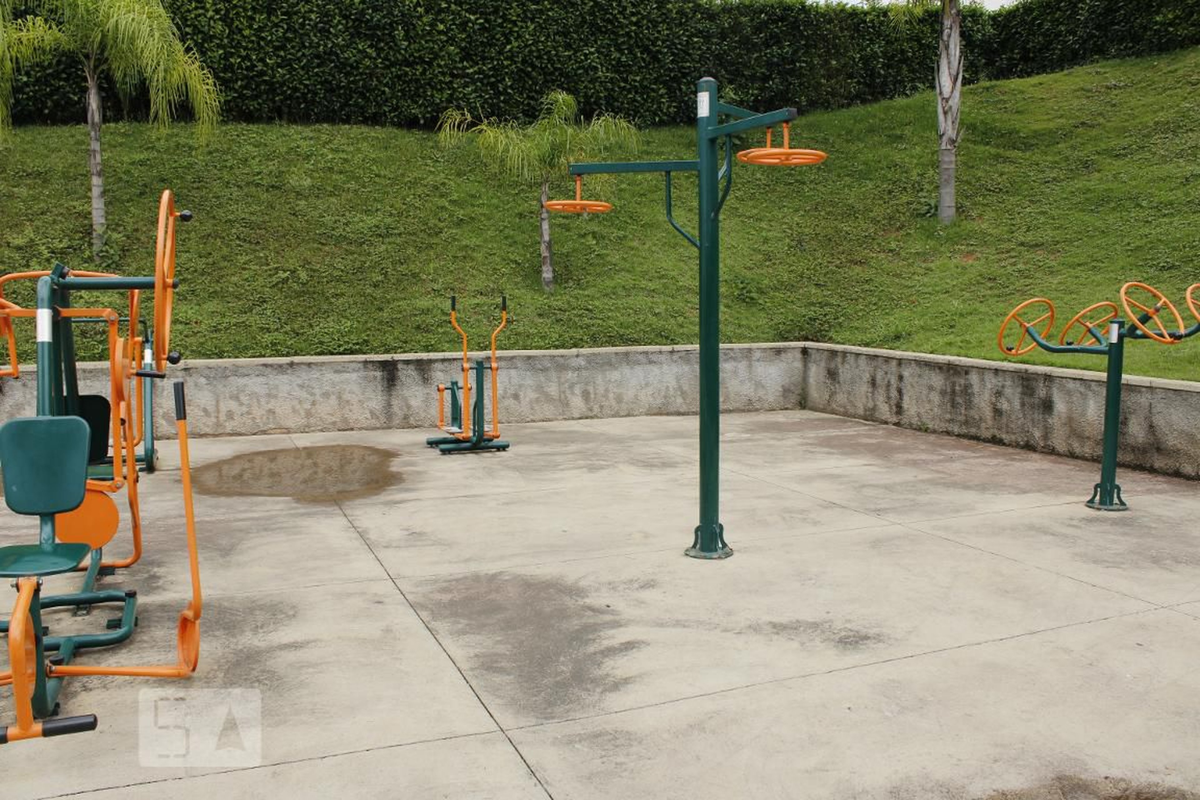 Academia Condomínio tupinambás