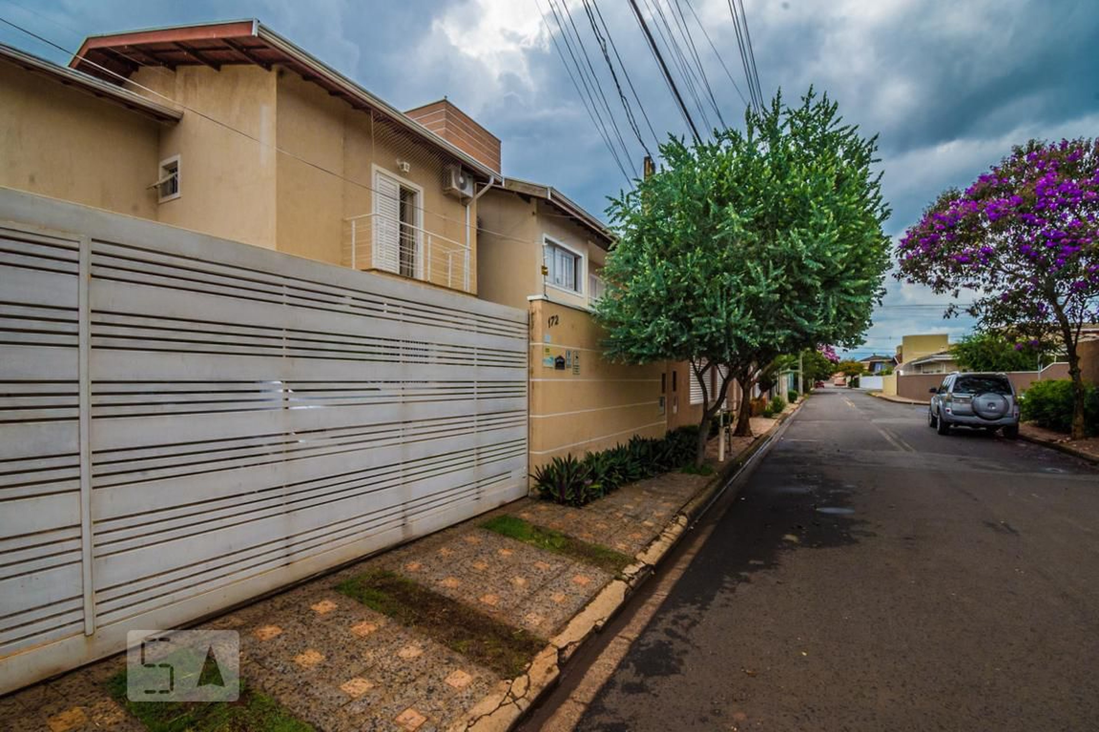 Fachada Condomínio em Rua Benedicto Fonseca da Silva, 172