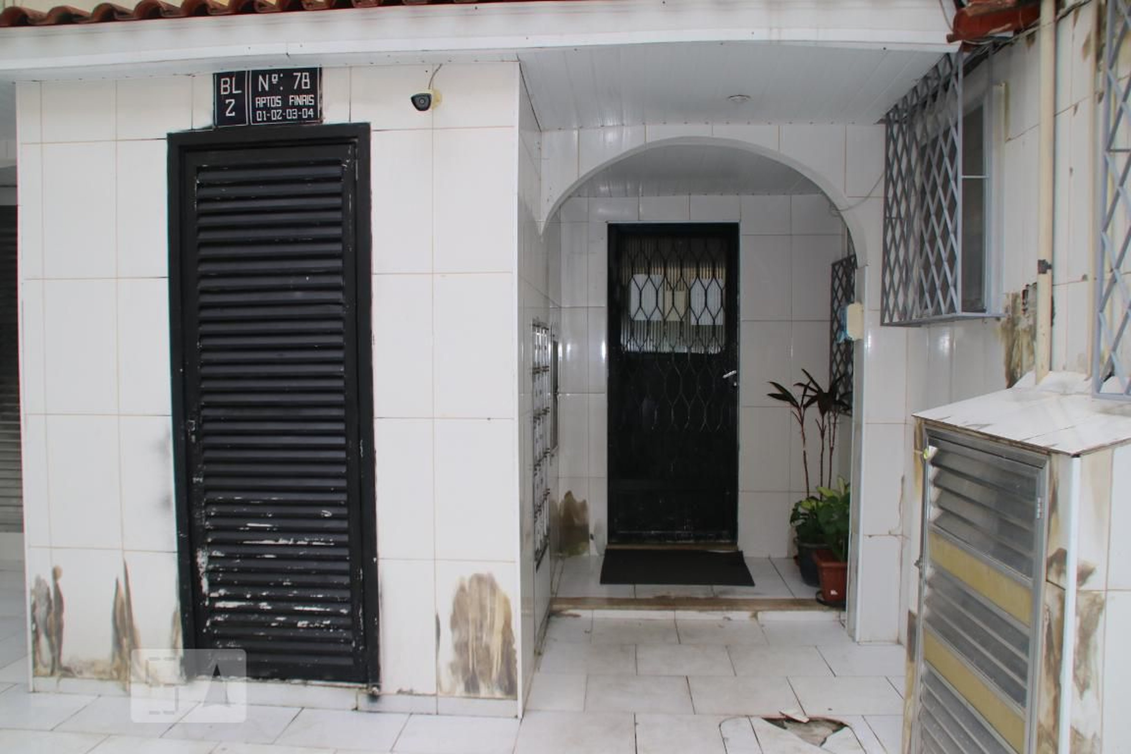 Entrada do prédio - Edifício Paes Leme