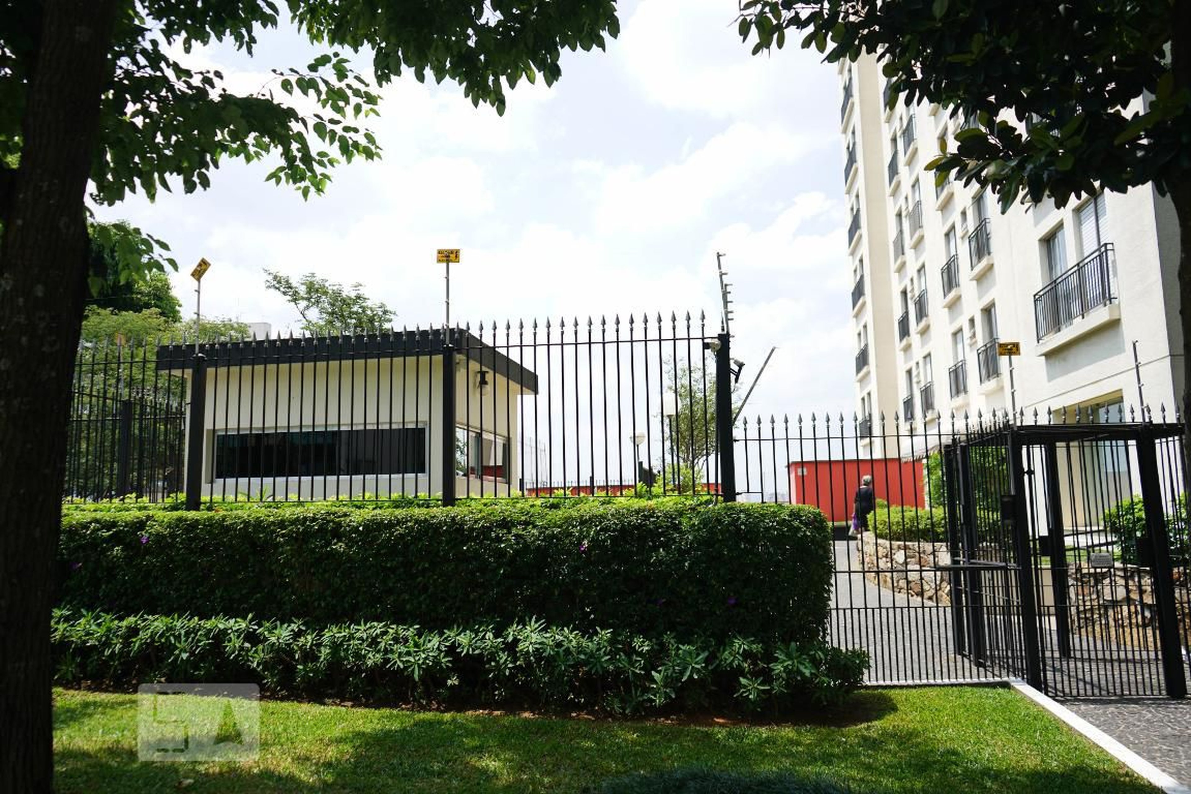 Fachada Condomínio Maison Louvre