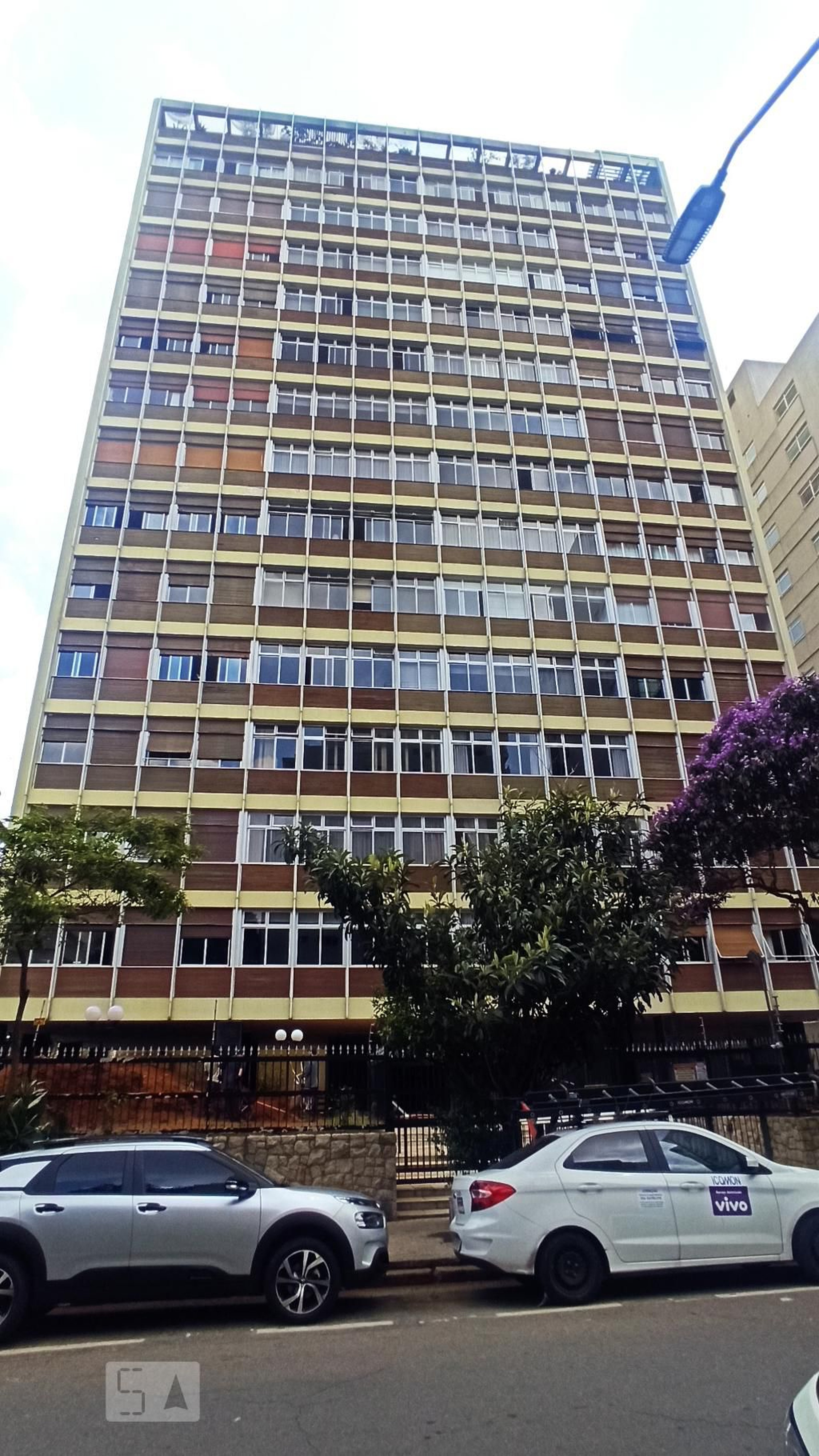 Fachada do Condomínio Edifício Itapará