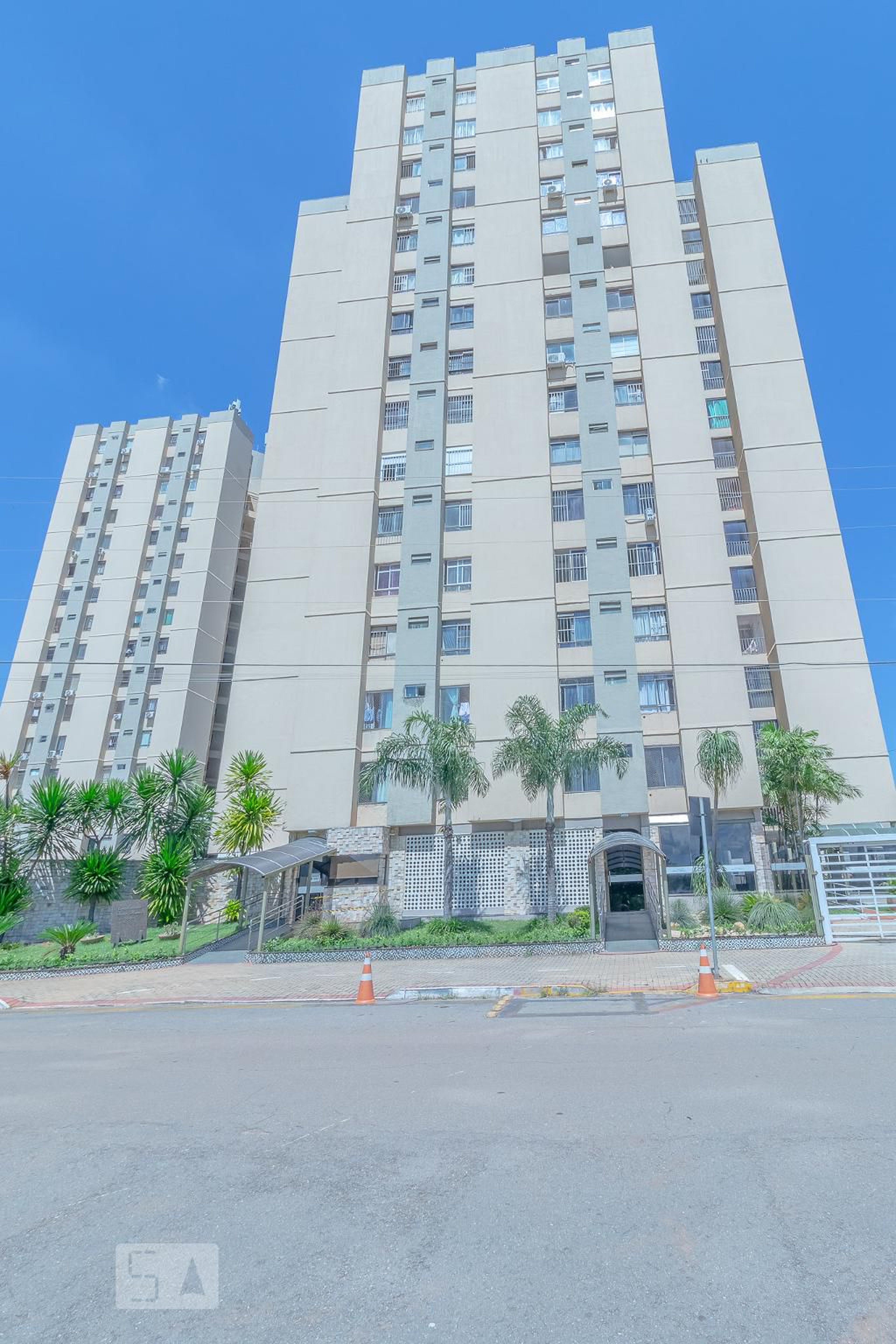 Fachada do Condomínio Condomínio em Rua C 53, 299