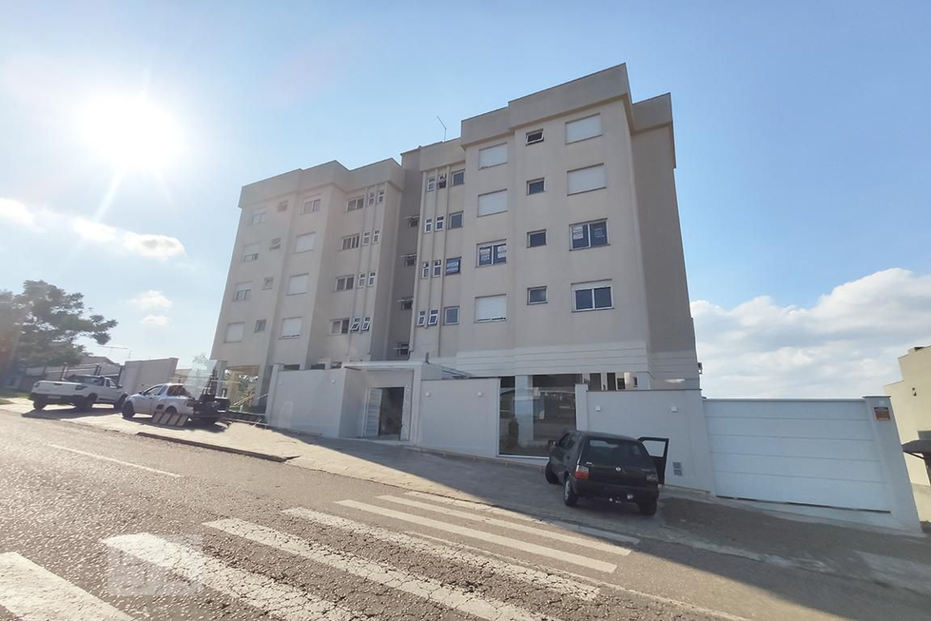 Fachada do Prédio Condomínio Amstad