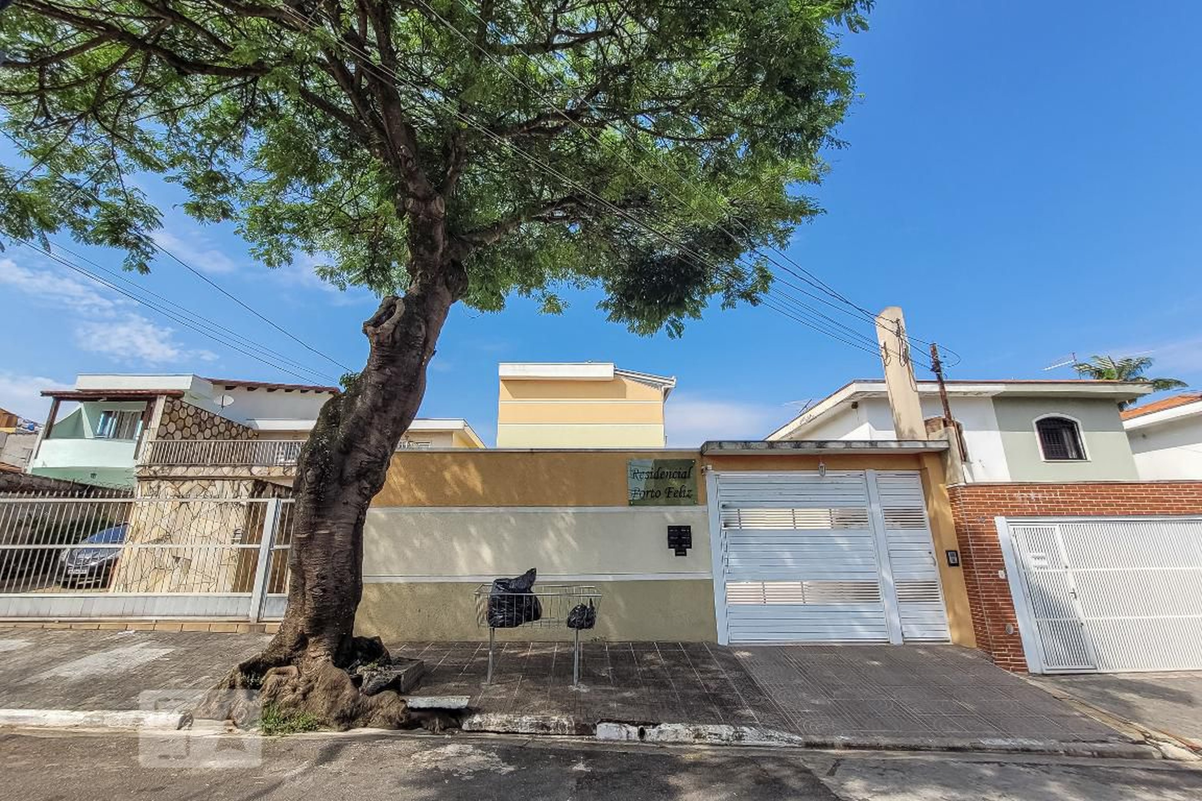 Fachada do Condomínio Residencial Porto Feliz