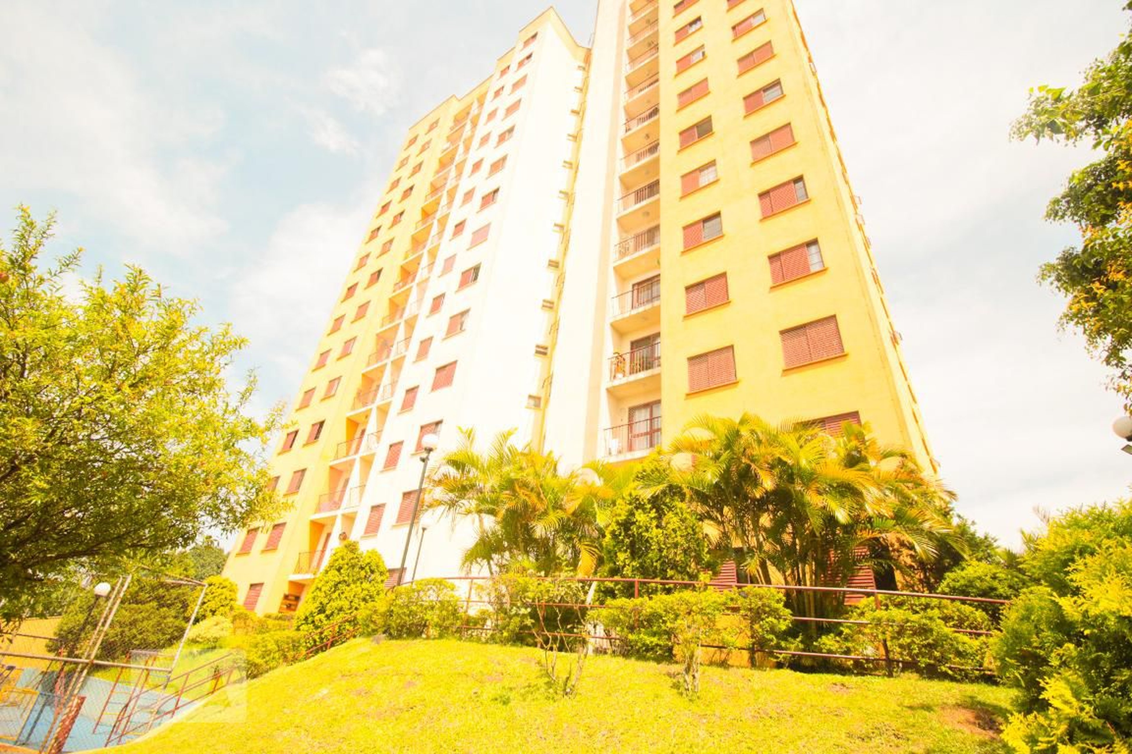 Fachada do Prédio Condomínio Colonial Park