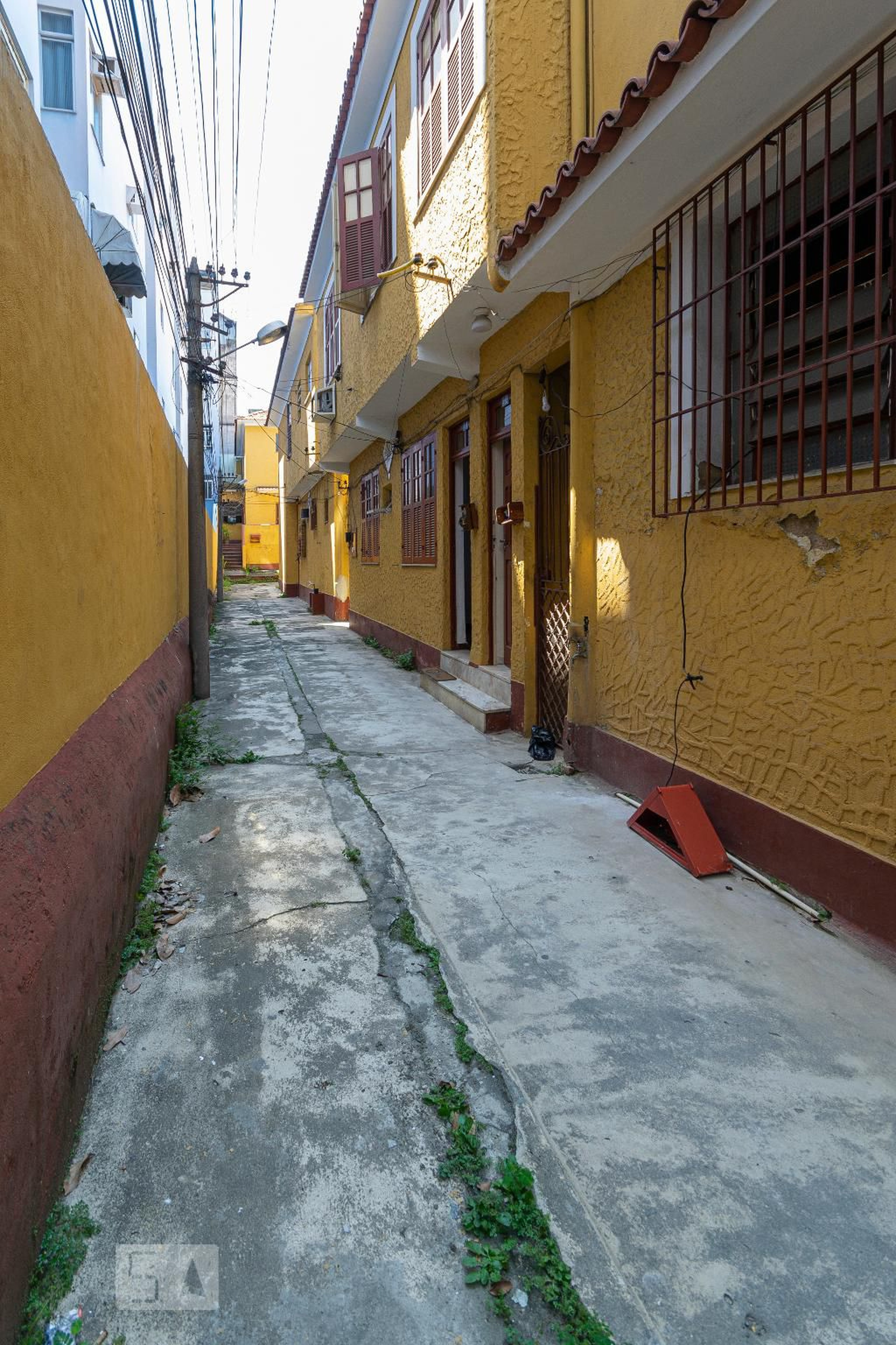 Fachada Condomínio em Rua General José Cristino, 30