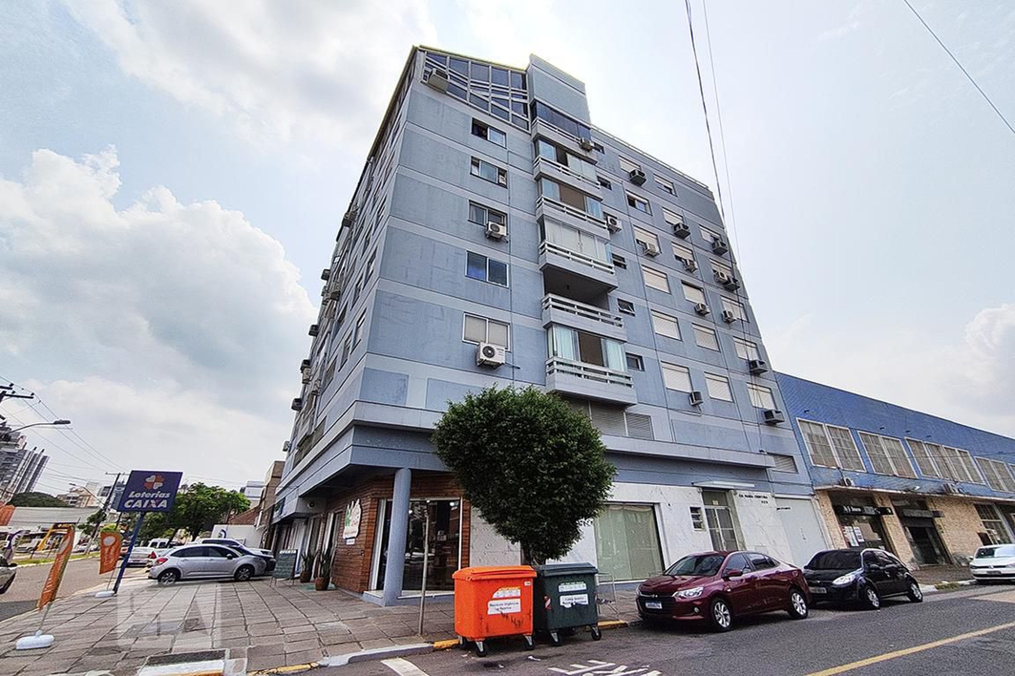 Fachada do Condomínio Condomínio ED. Maria Cristina