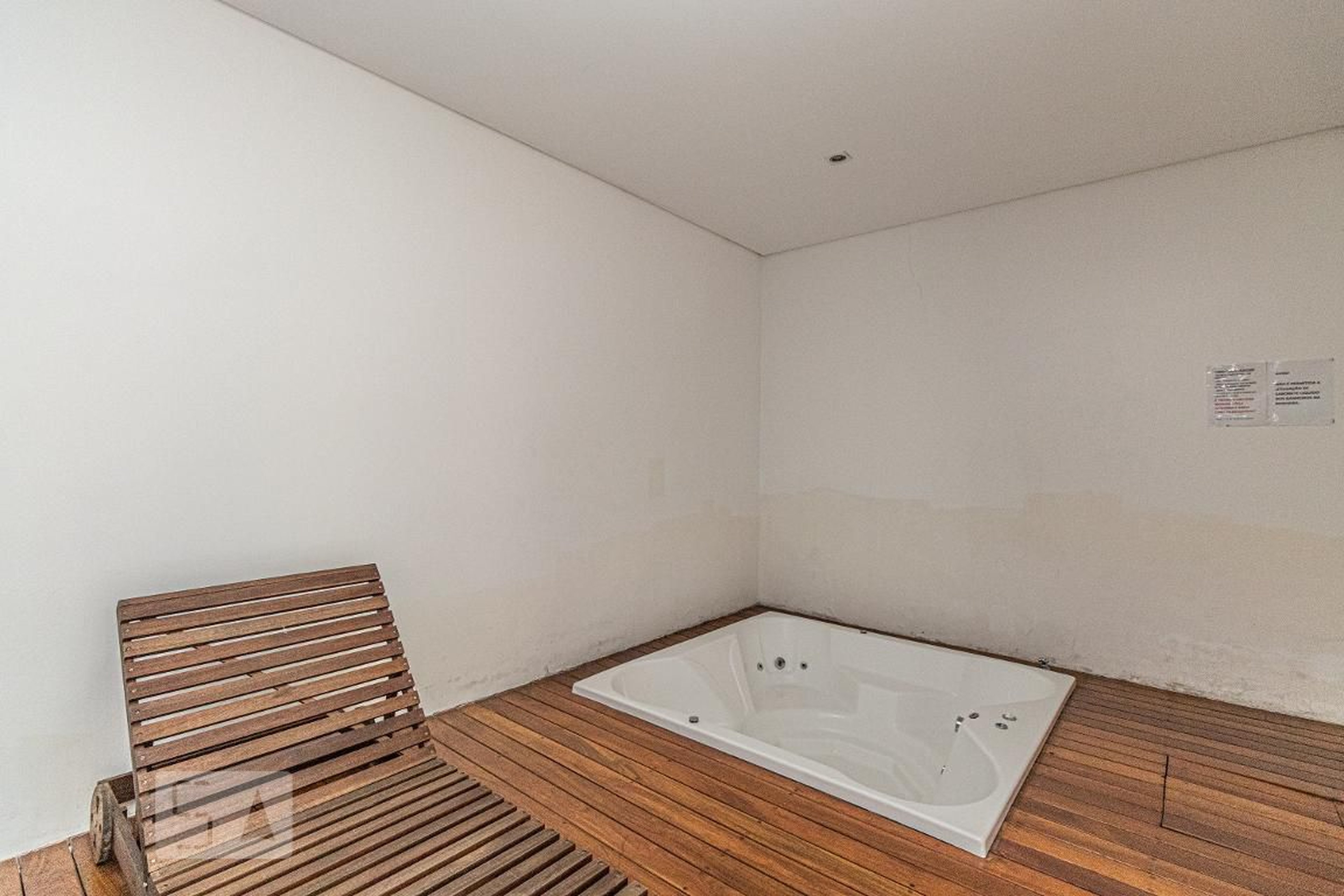 Piscina Coberta - Residencial Mondrian