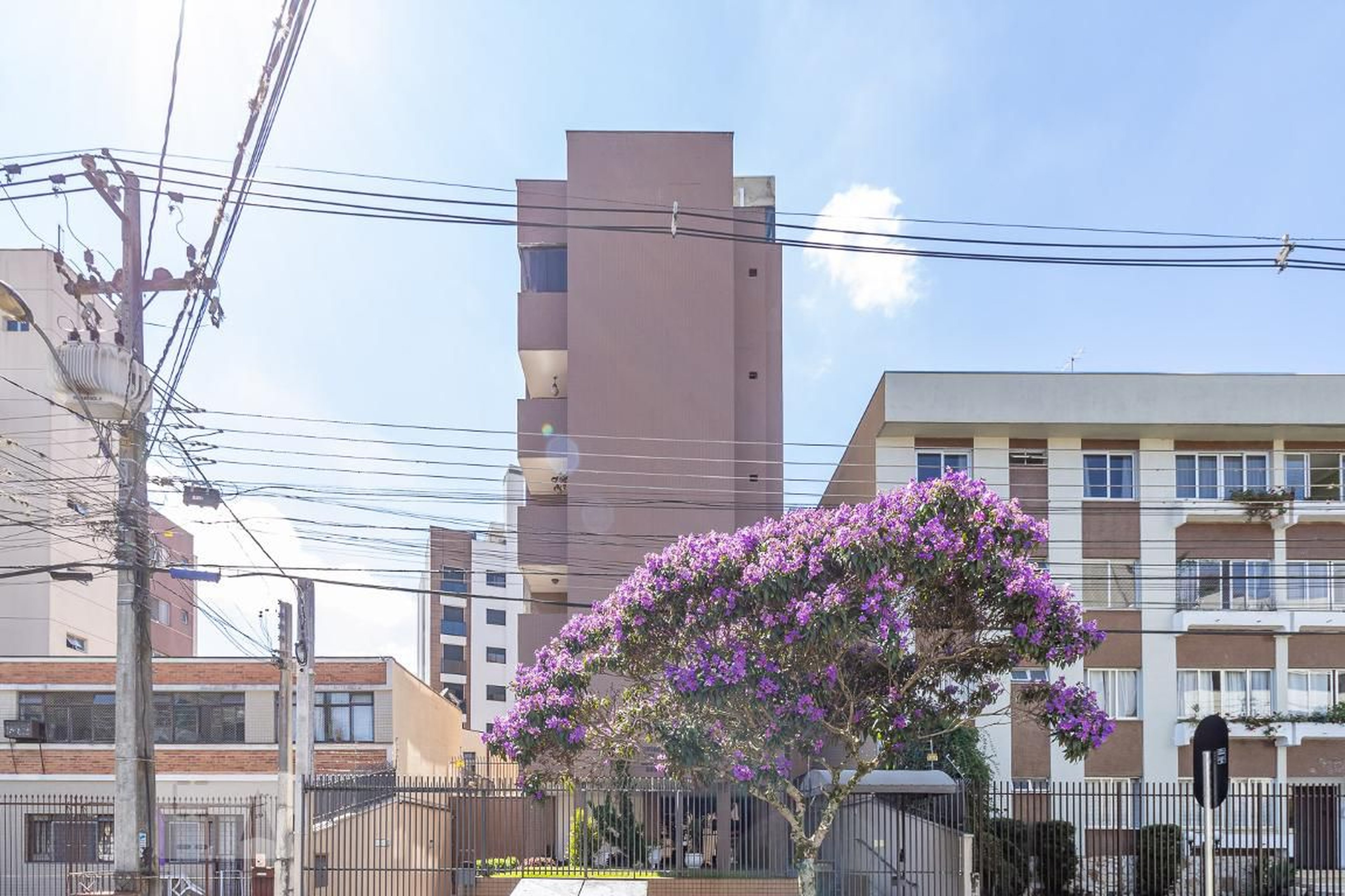 Fachada Edifício Provincia de Lucca