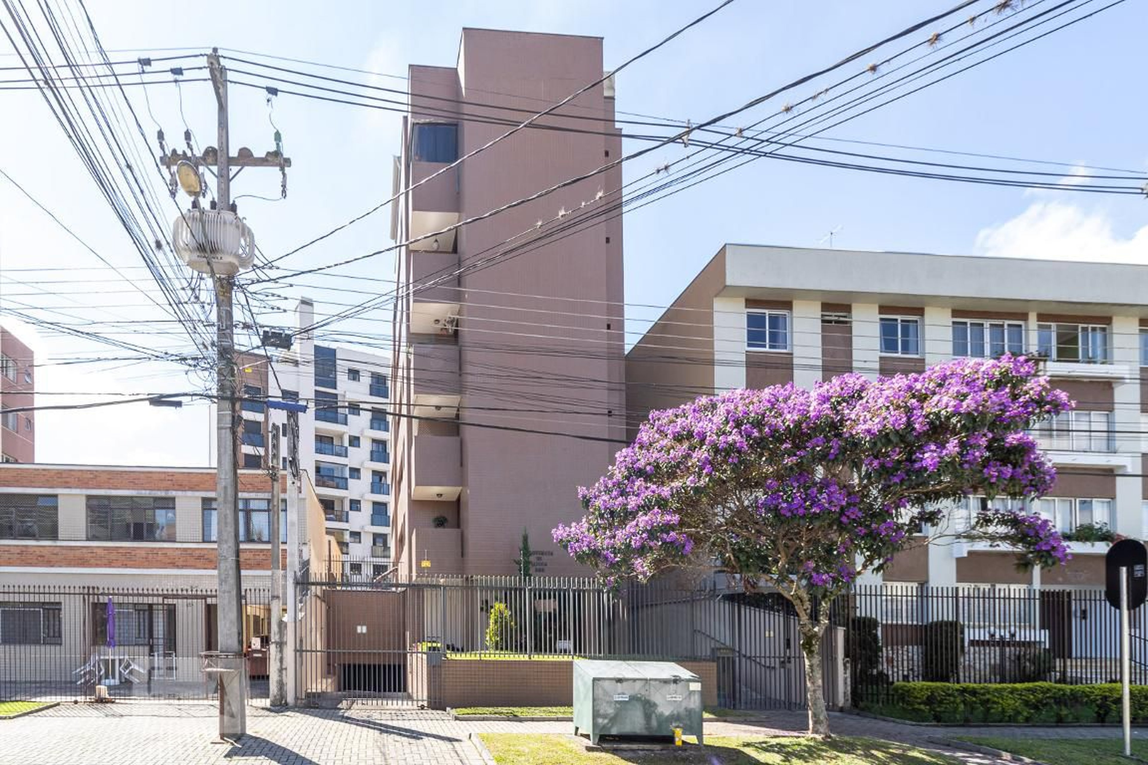 Fachada Edifício Provincia de Lucca