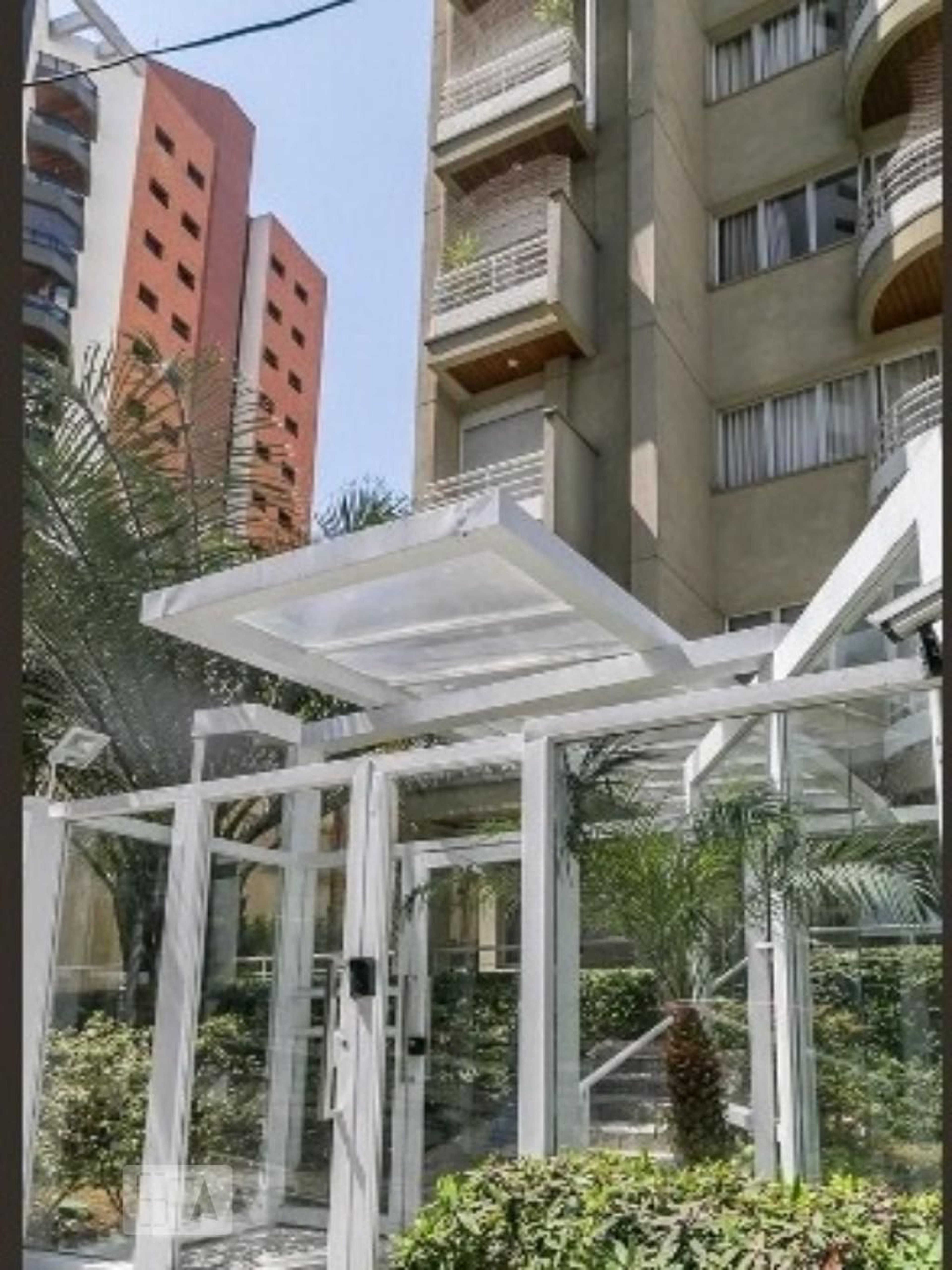 Área Externa - Roumanos