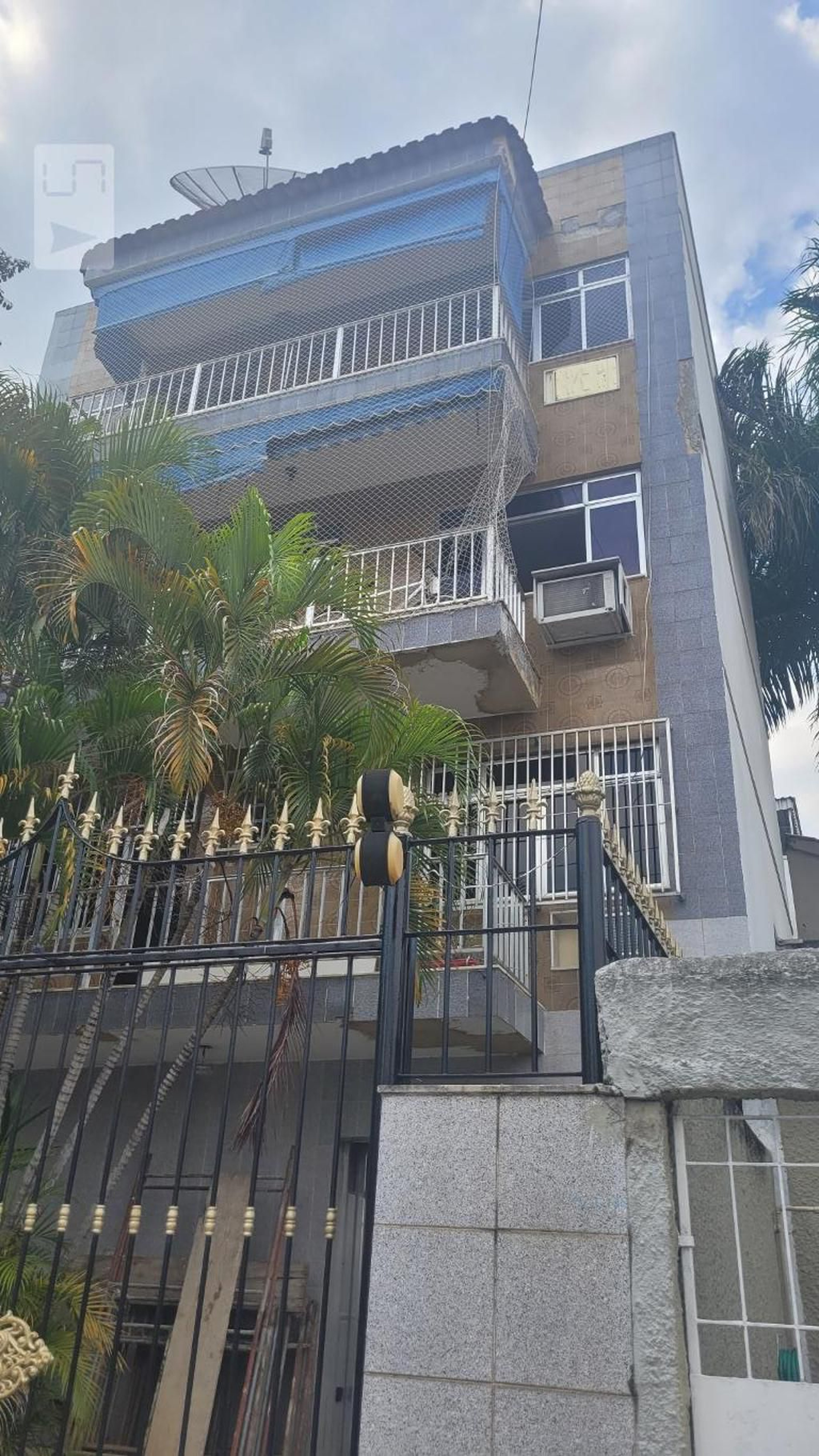 Fachada Condomínio em Rua Tessália, 307
