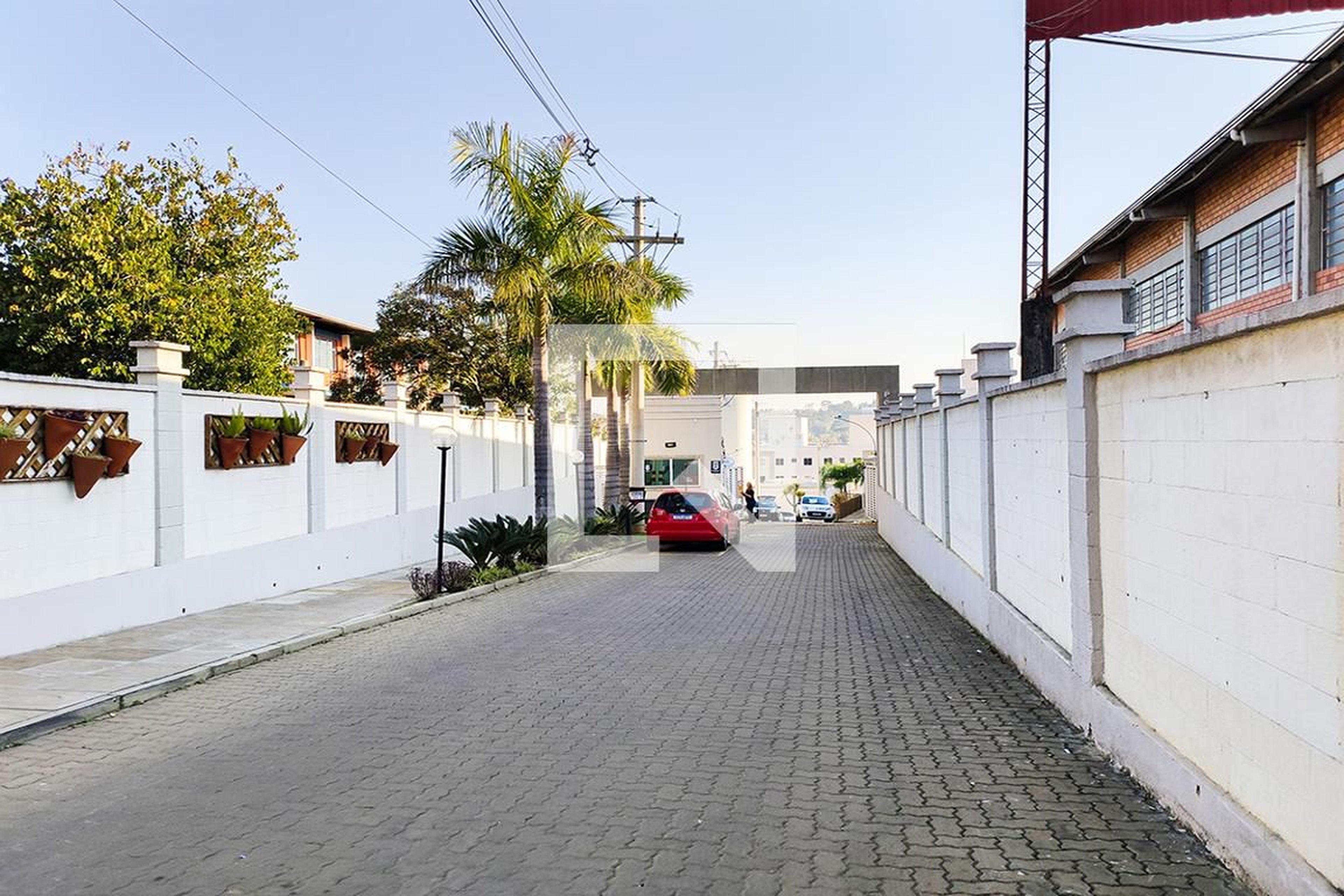 Fachada do Condomínio Condomínio em Rua Guia Lopes, 3070
