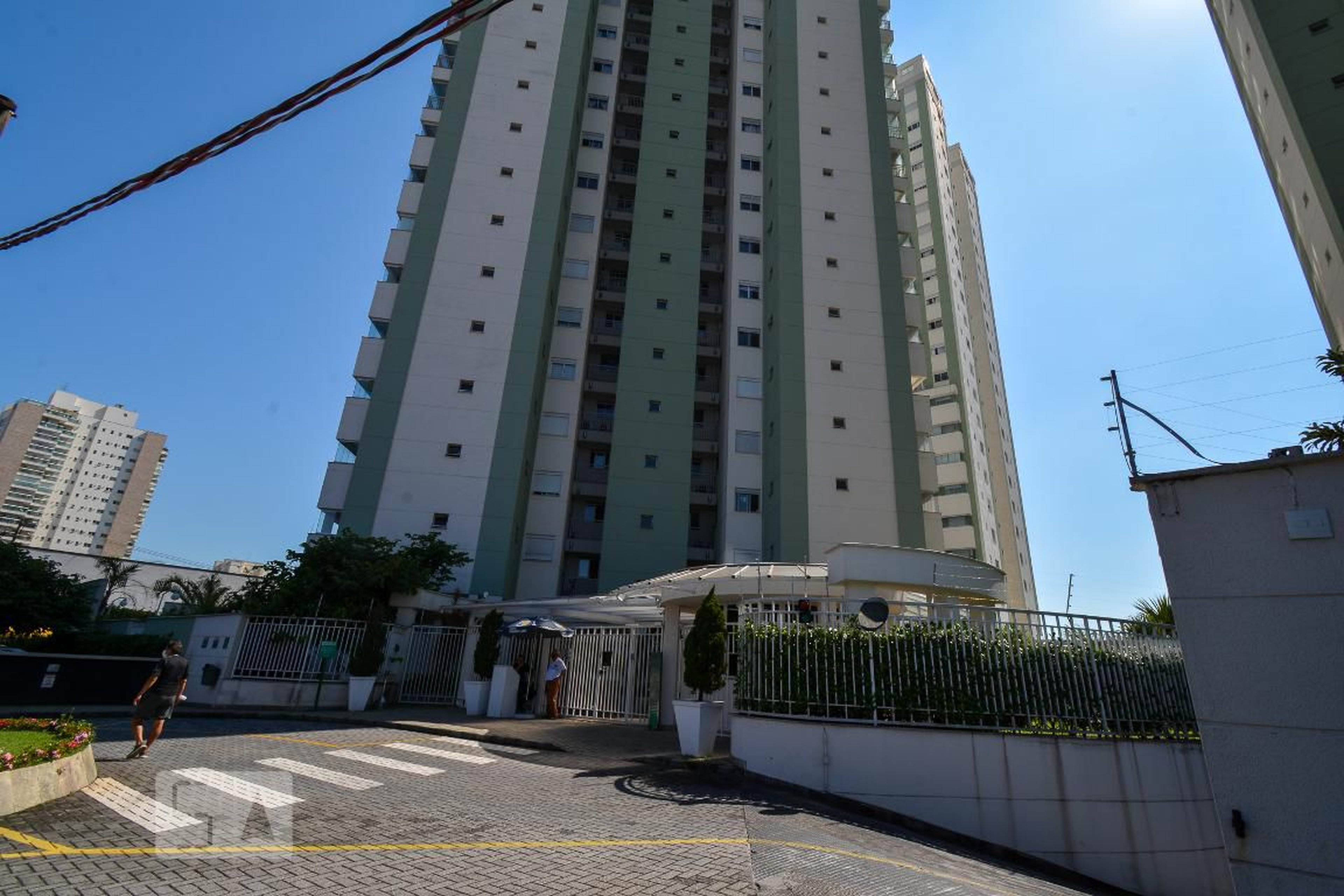 Fachada Condomínio Via Jardins do Bosque