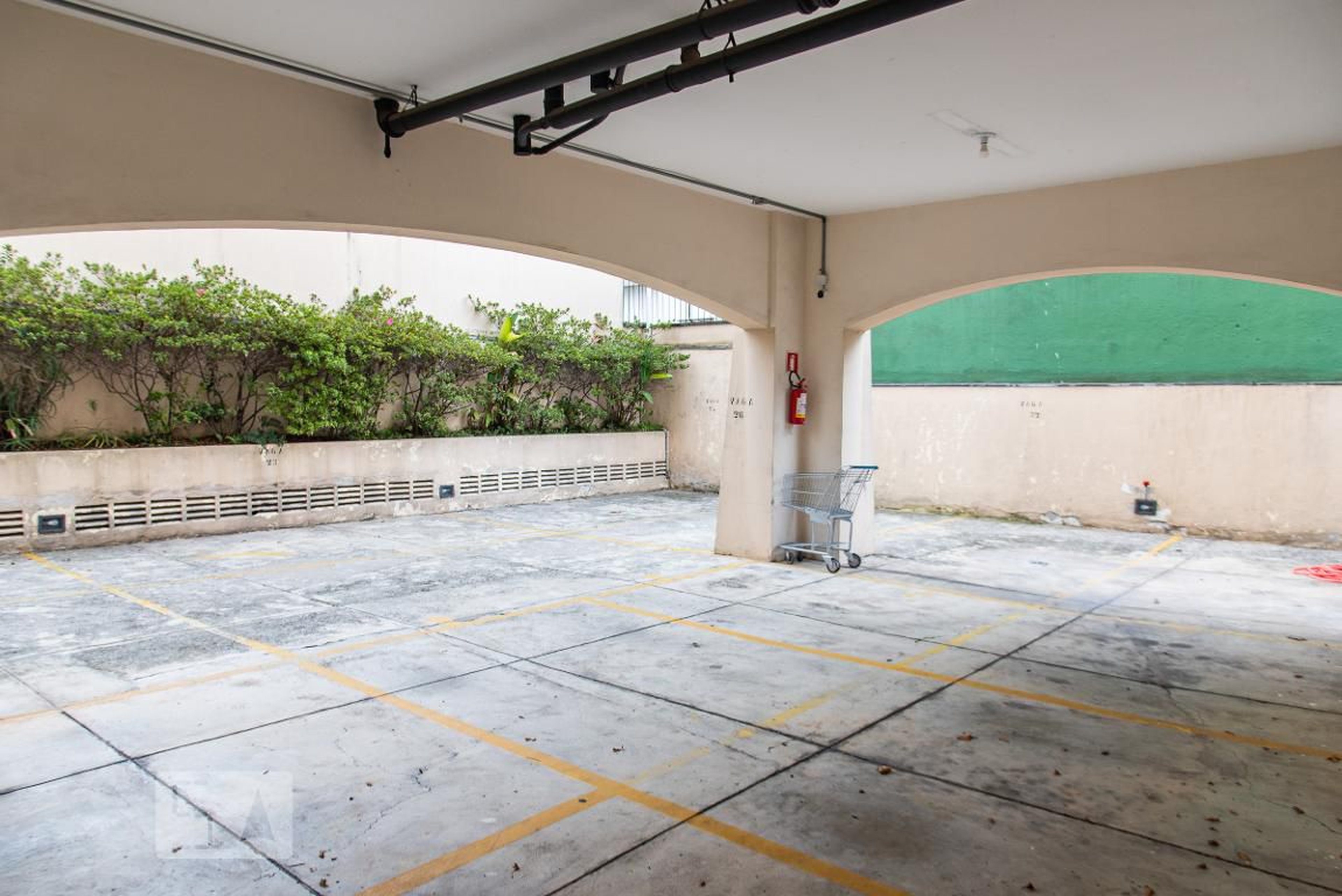 Estacionamento - Brilhante