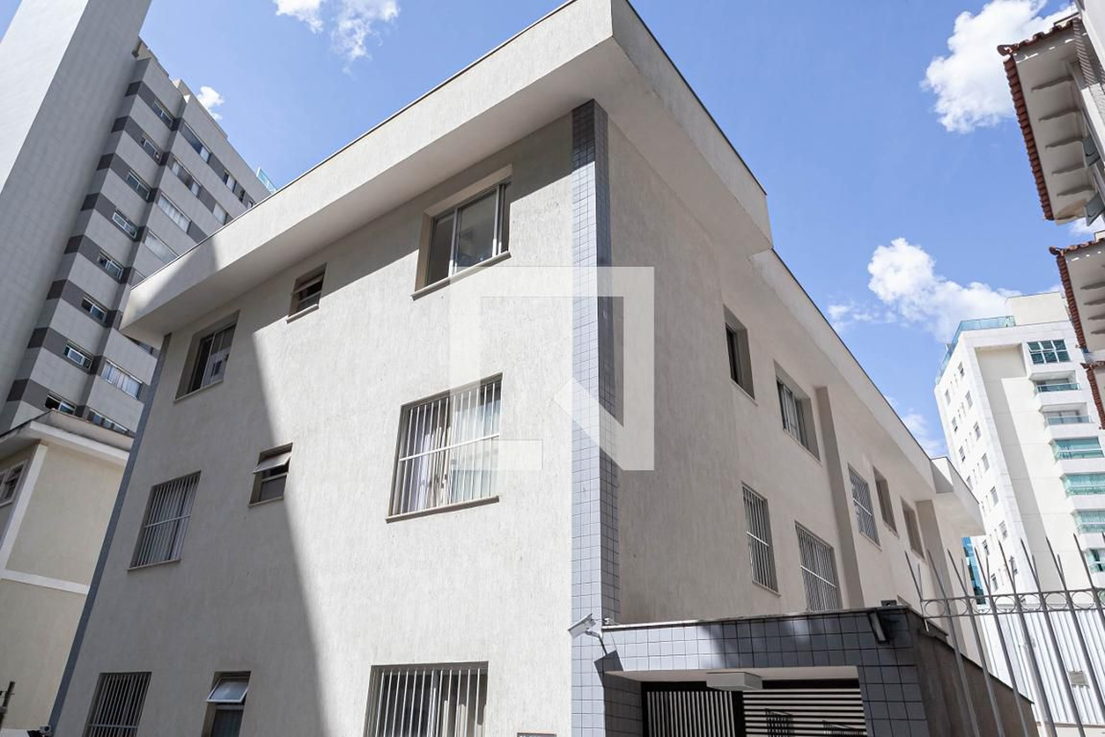 Fachada do prédio Condomínio Lenise