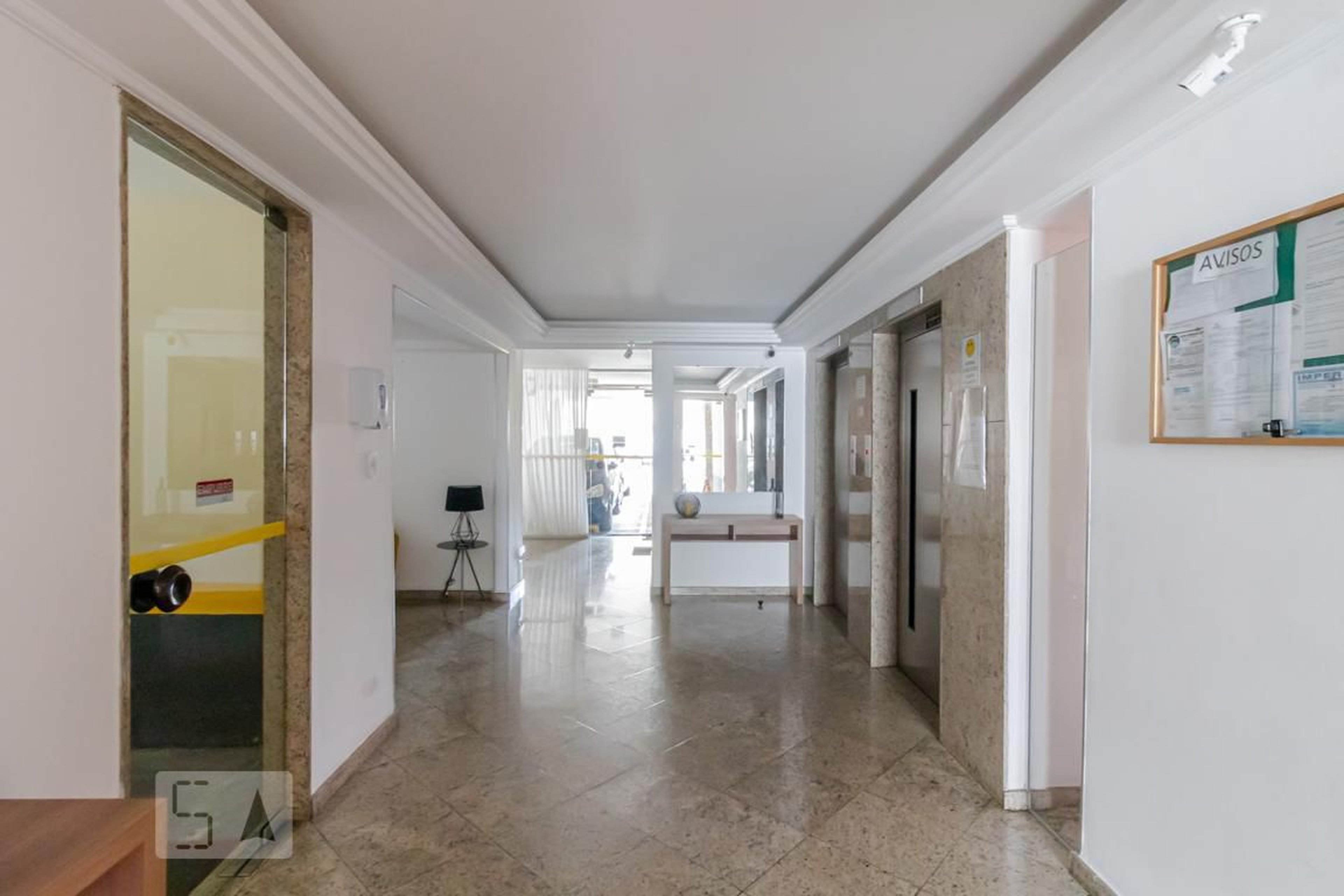 Hall social - Conjunto Residencial Vila Monumento