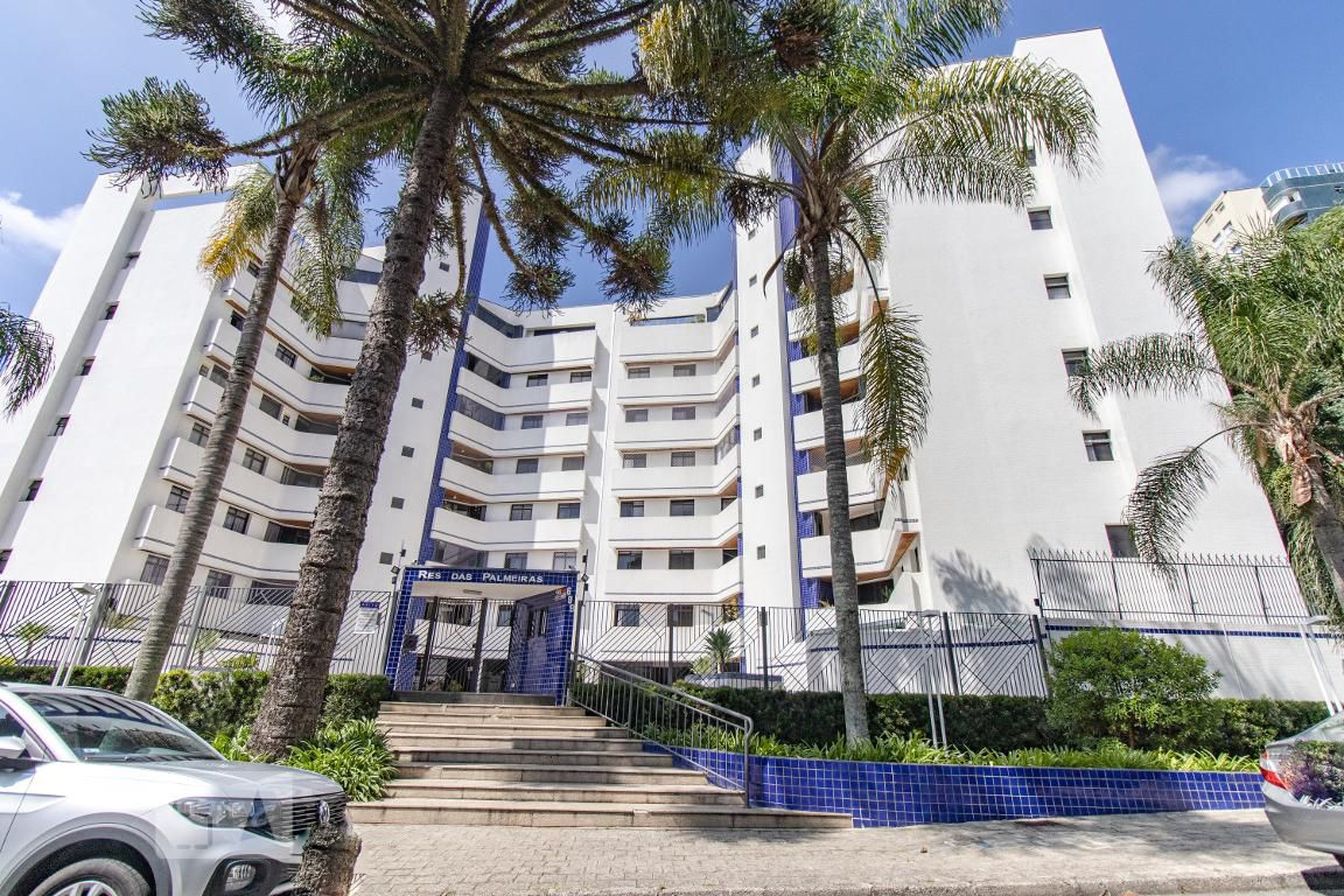 Fachada do Condomínio Residêncial das Palmeiras