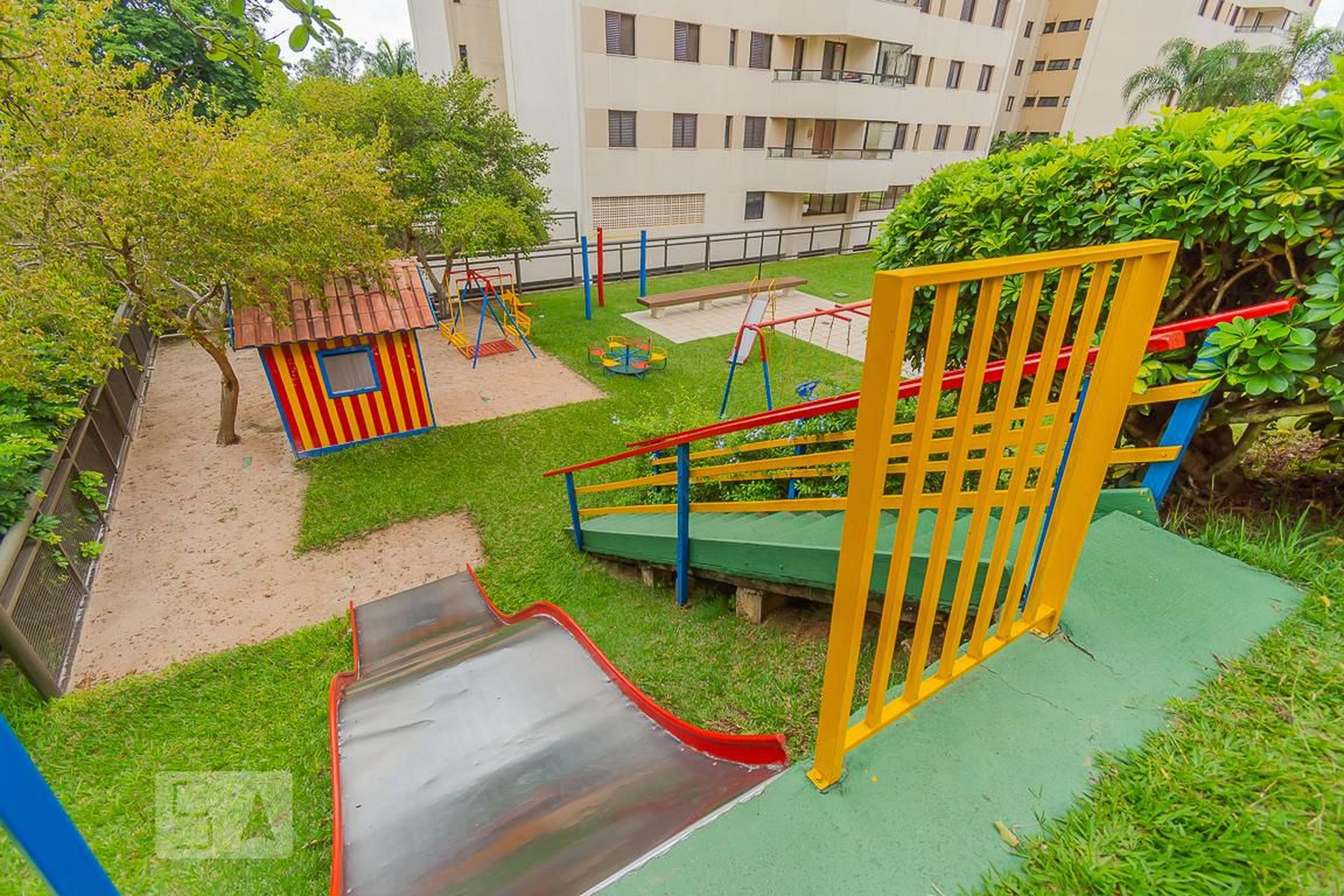 Playground - Ille de Saint Louis