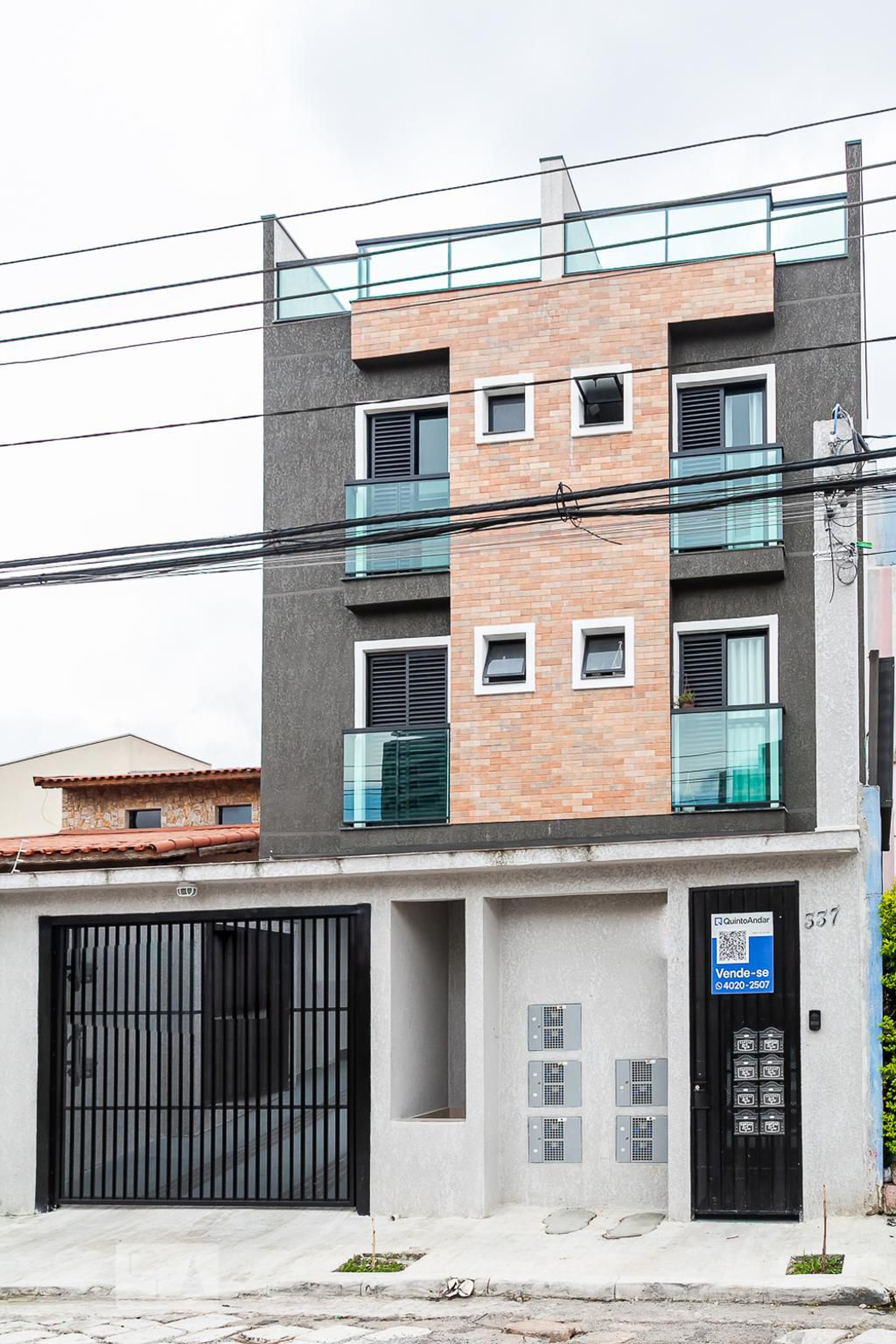 Fachada Condomínio em Rua Mato Grosso, 307