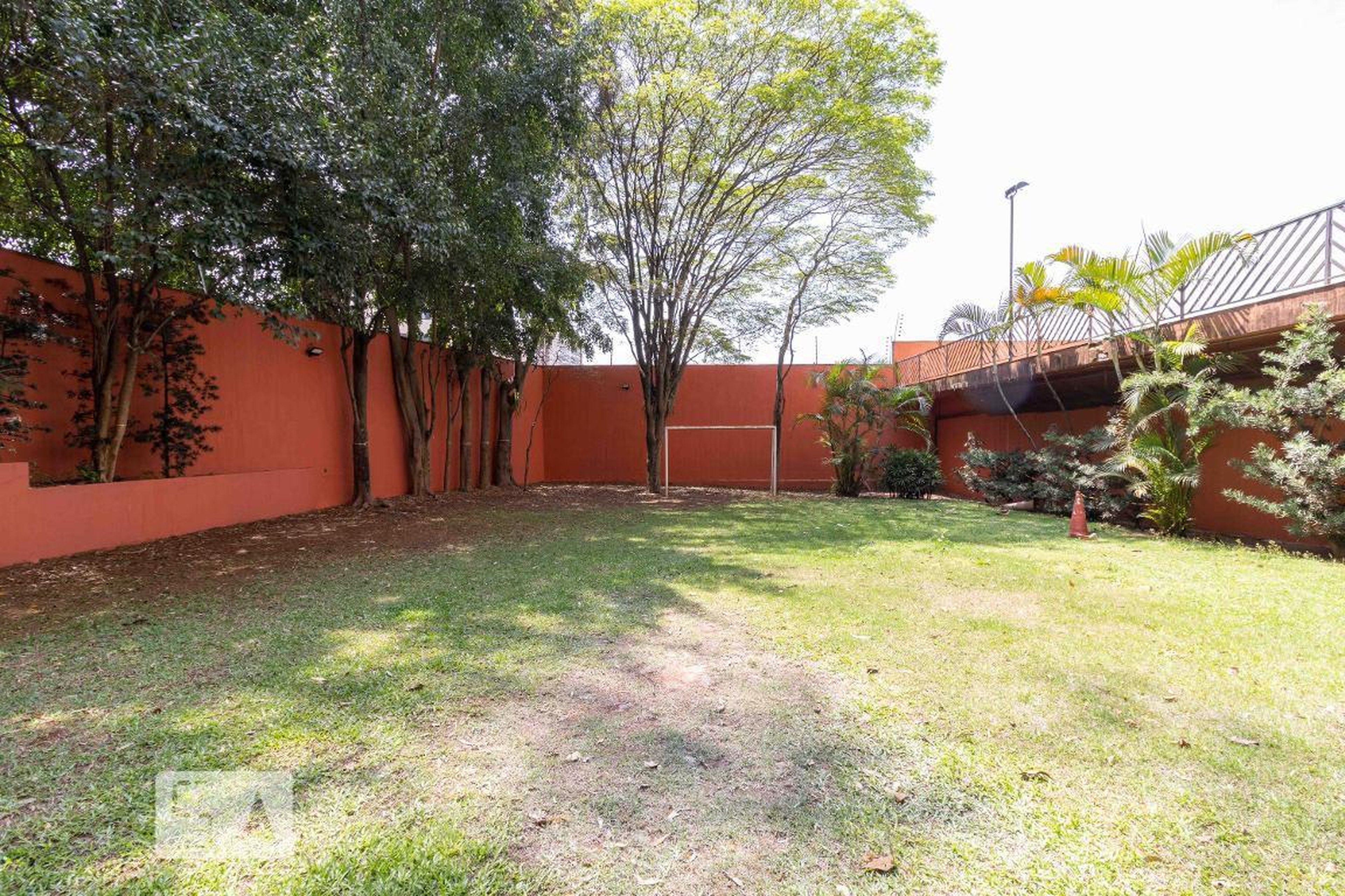 Campo de futebol - Montebello