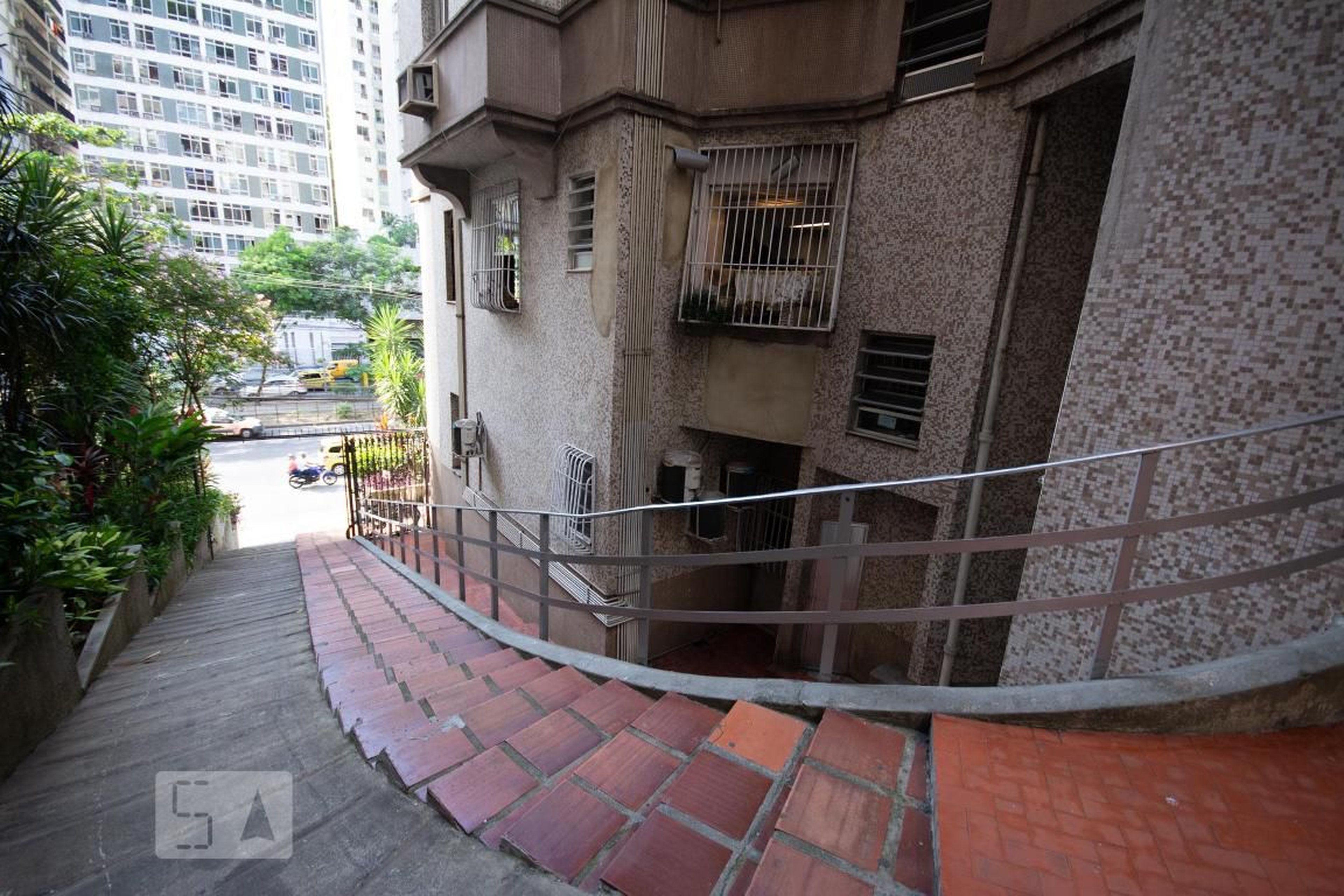 Área Externa - Edifício Mediterraneo