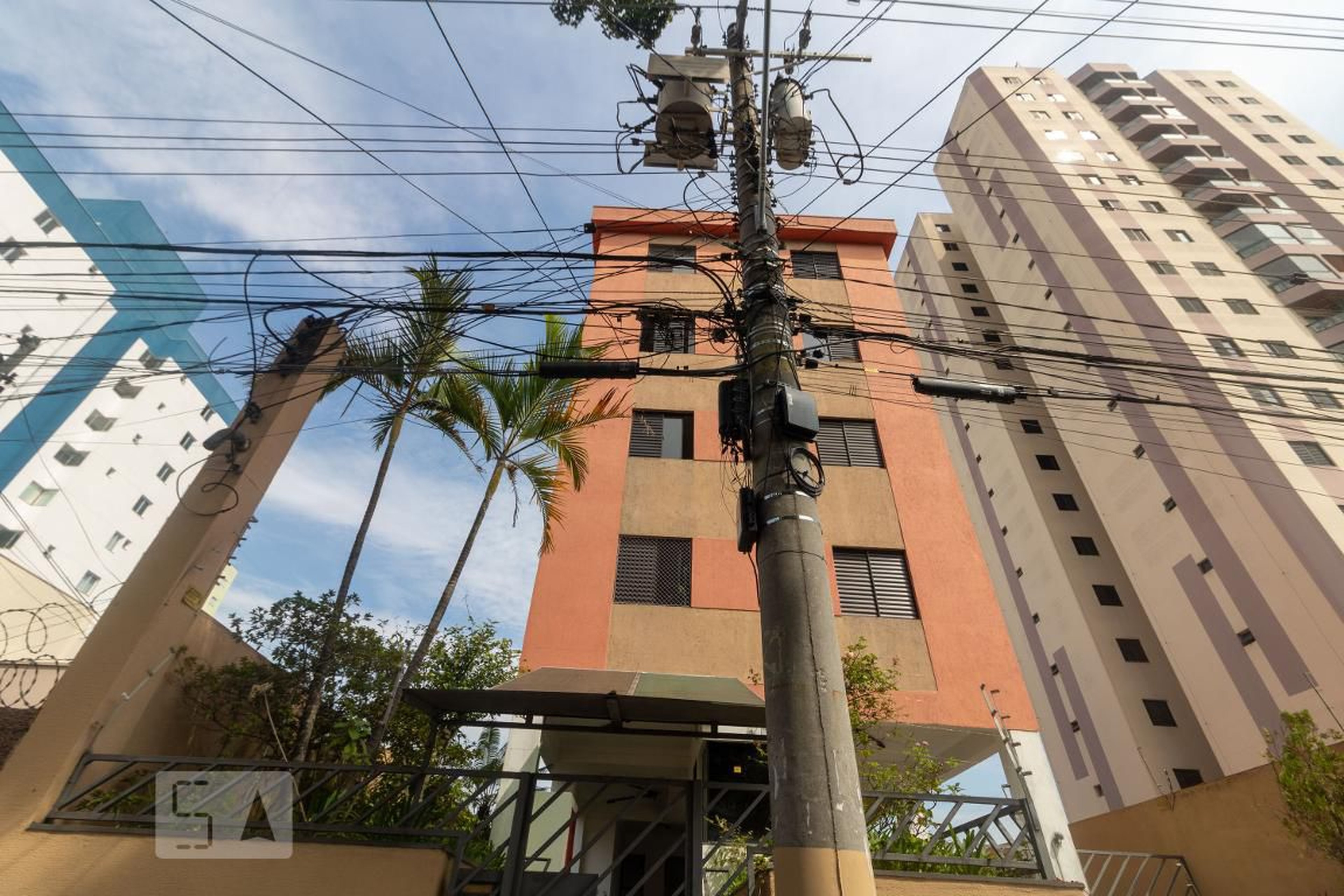 Fachada Condomínio em Rua Pedro Taques, 95