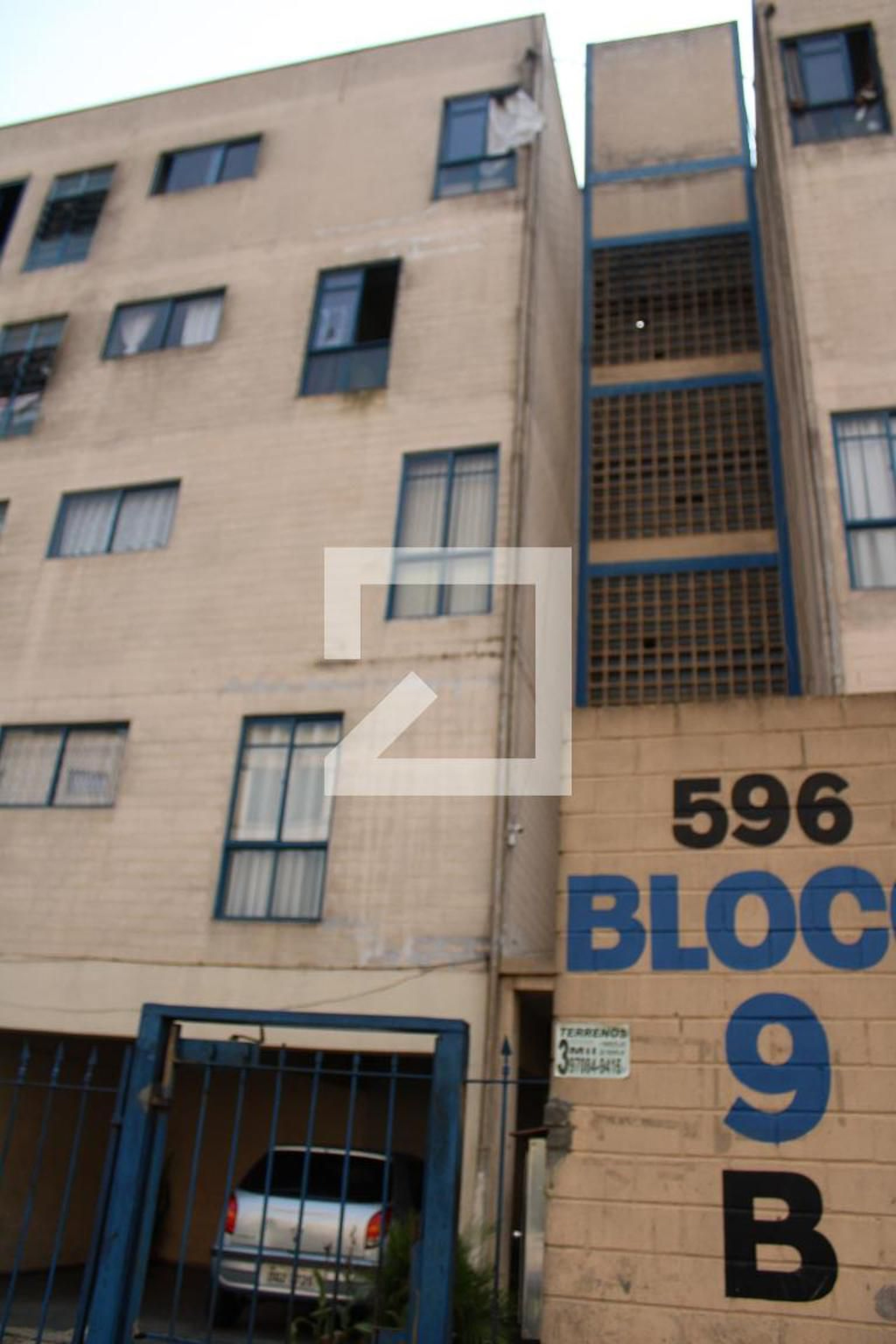 Fachada Condomínio em Avenida dos Signos, 596