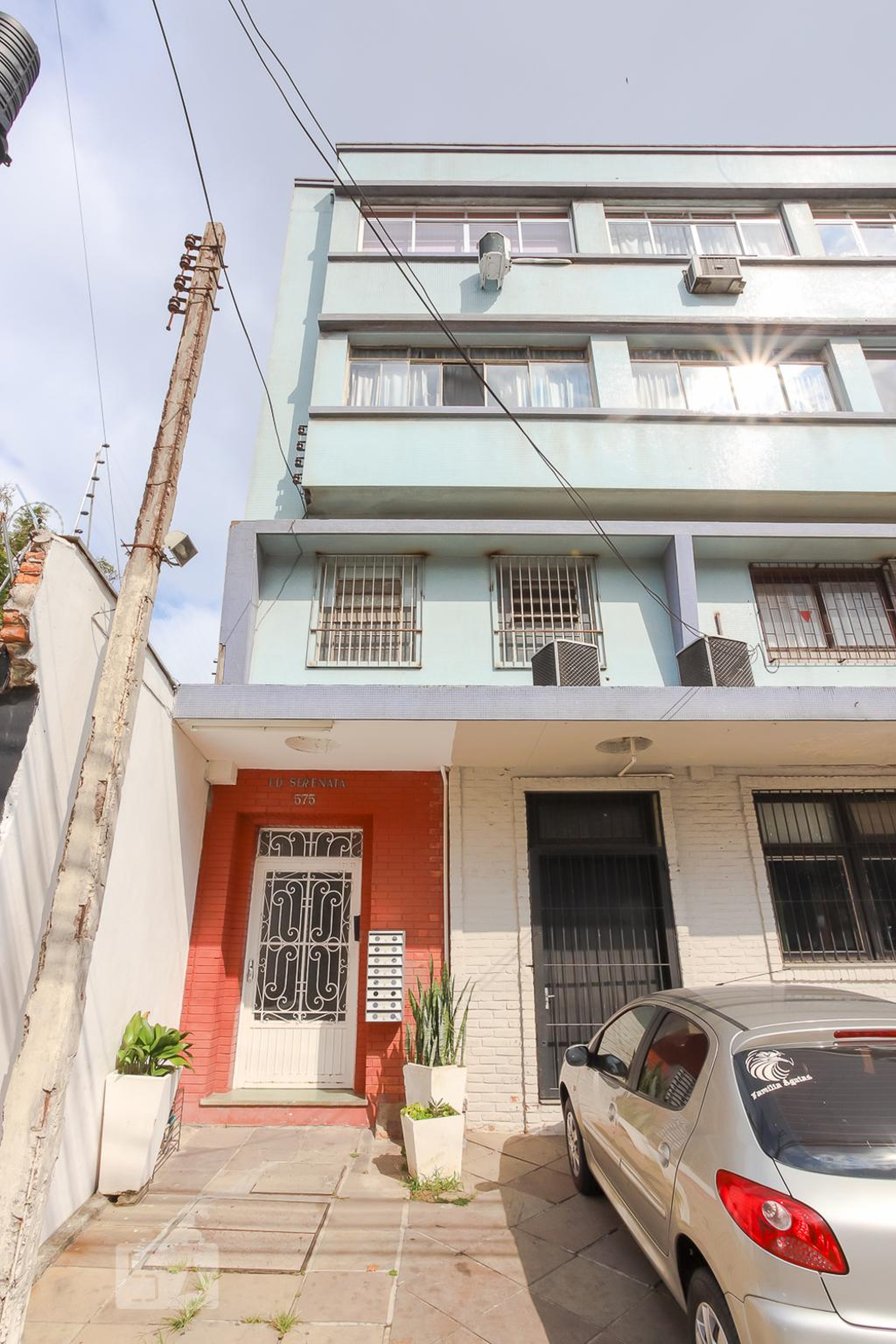 Fachada do Prédio Condomínio em Avenida Pernambuco, 575