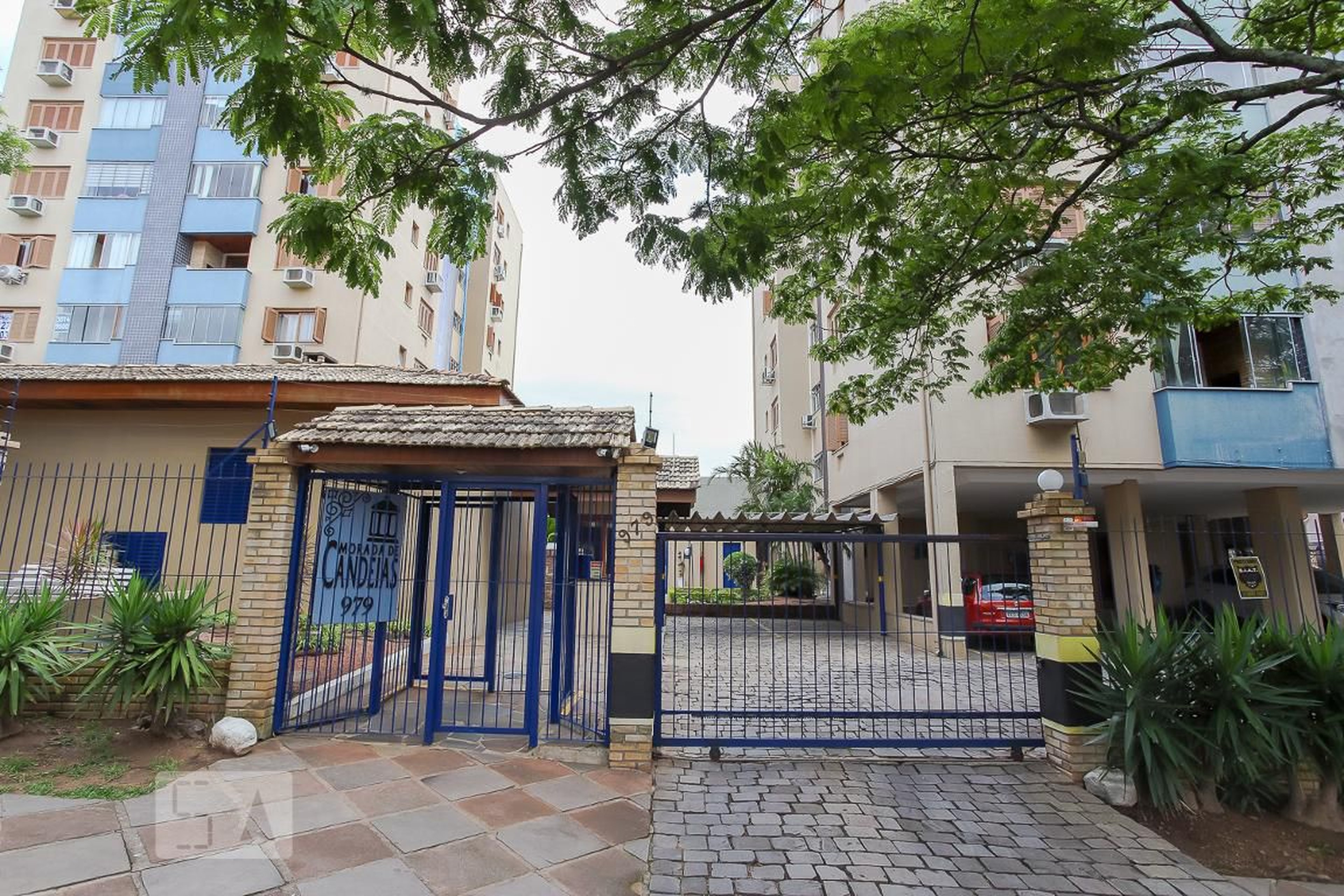 Fachada do Condomínio Condomínio Morada de Candeias