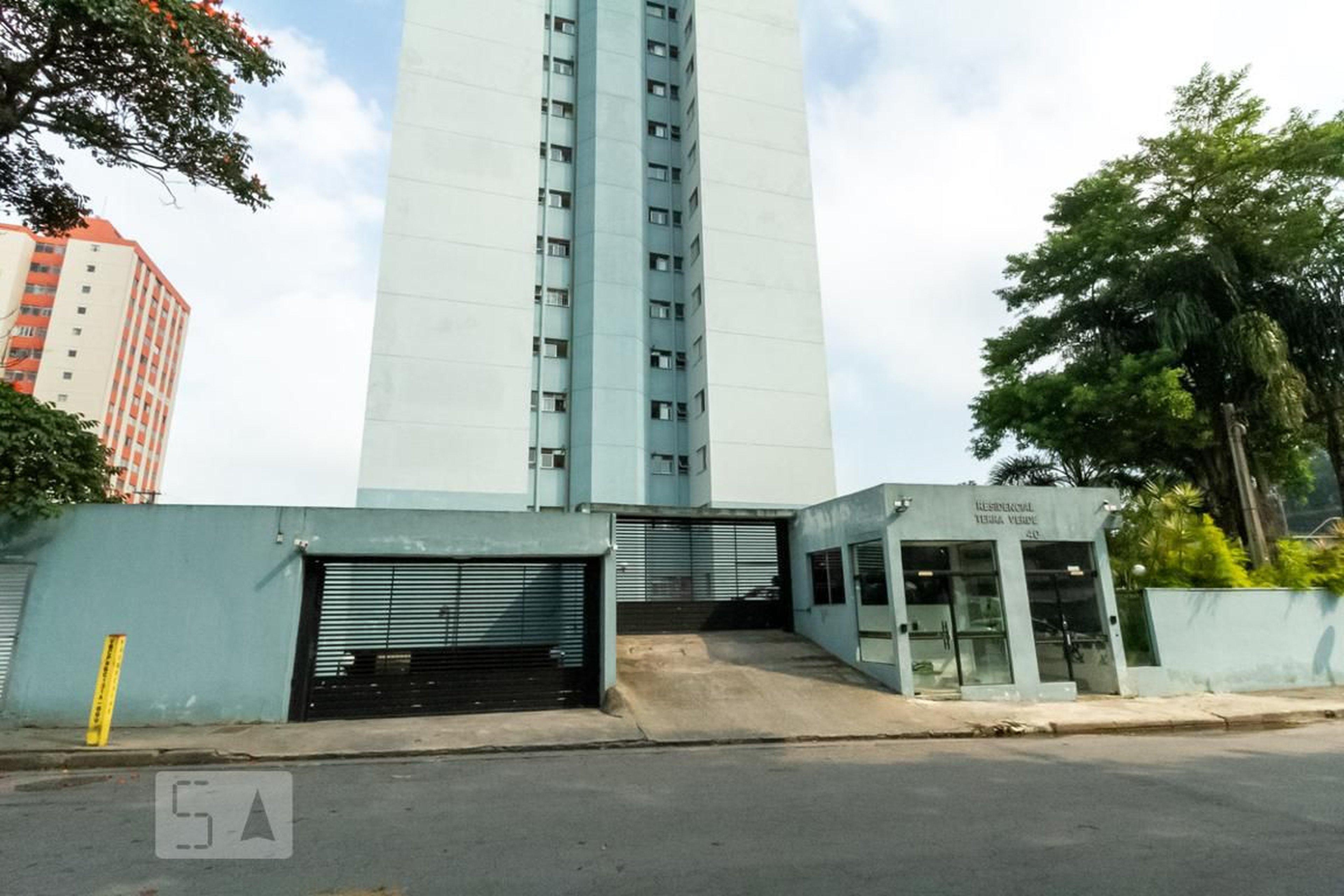 Fachada do Condomínio Condomínio Terra Verde