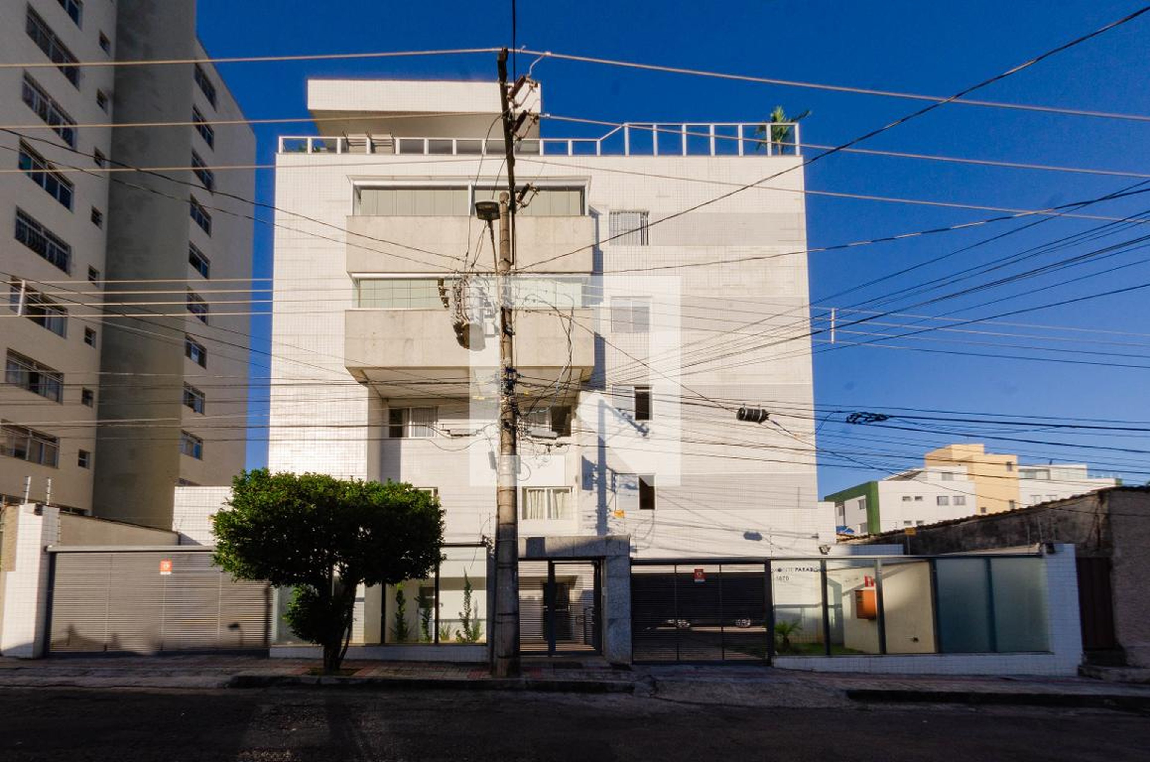 Fachada Condomínio em Rua Henrique Gorceix, 1670