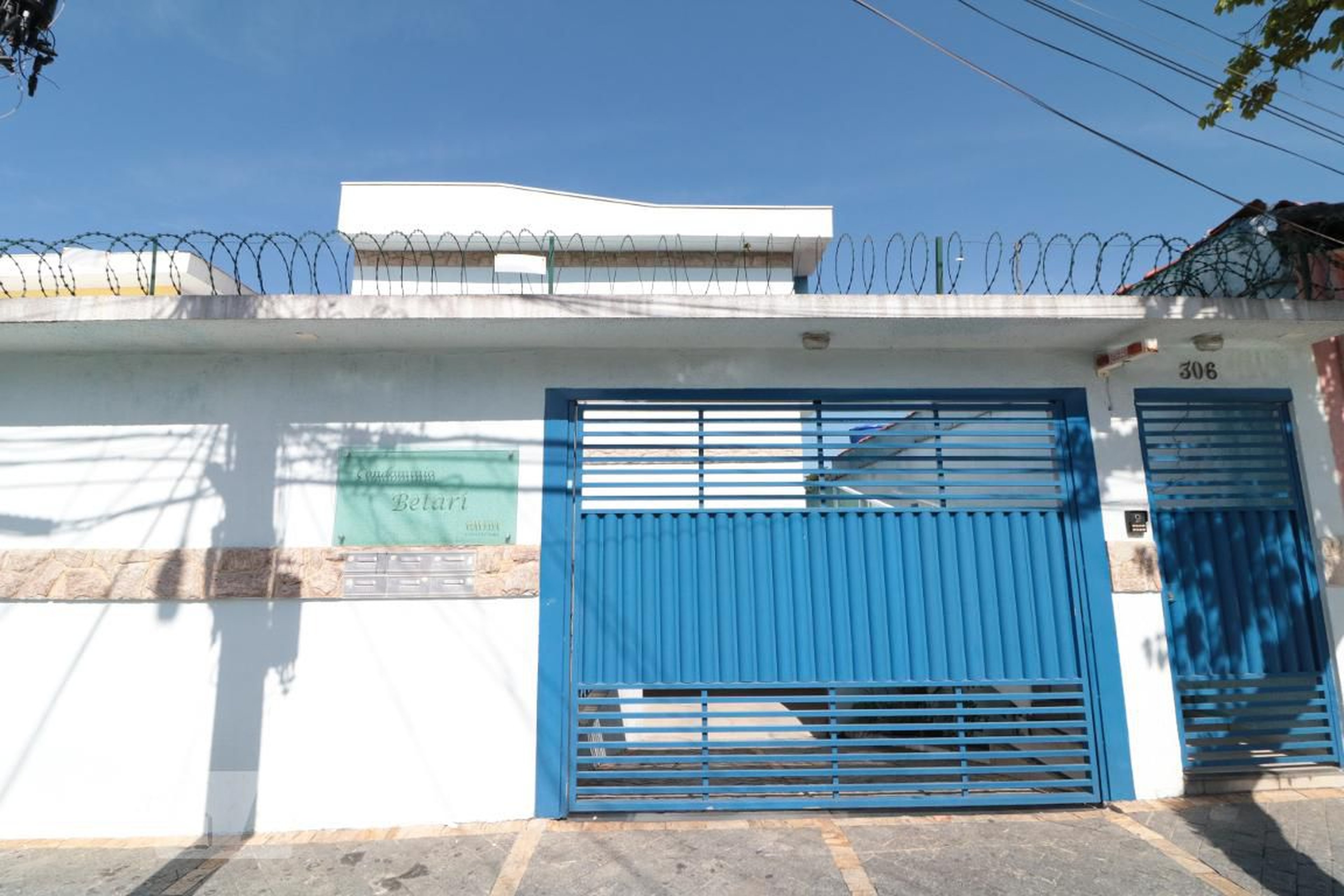 Fachada do Condomínio Condomínio Betari Galeda